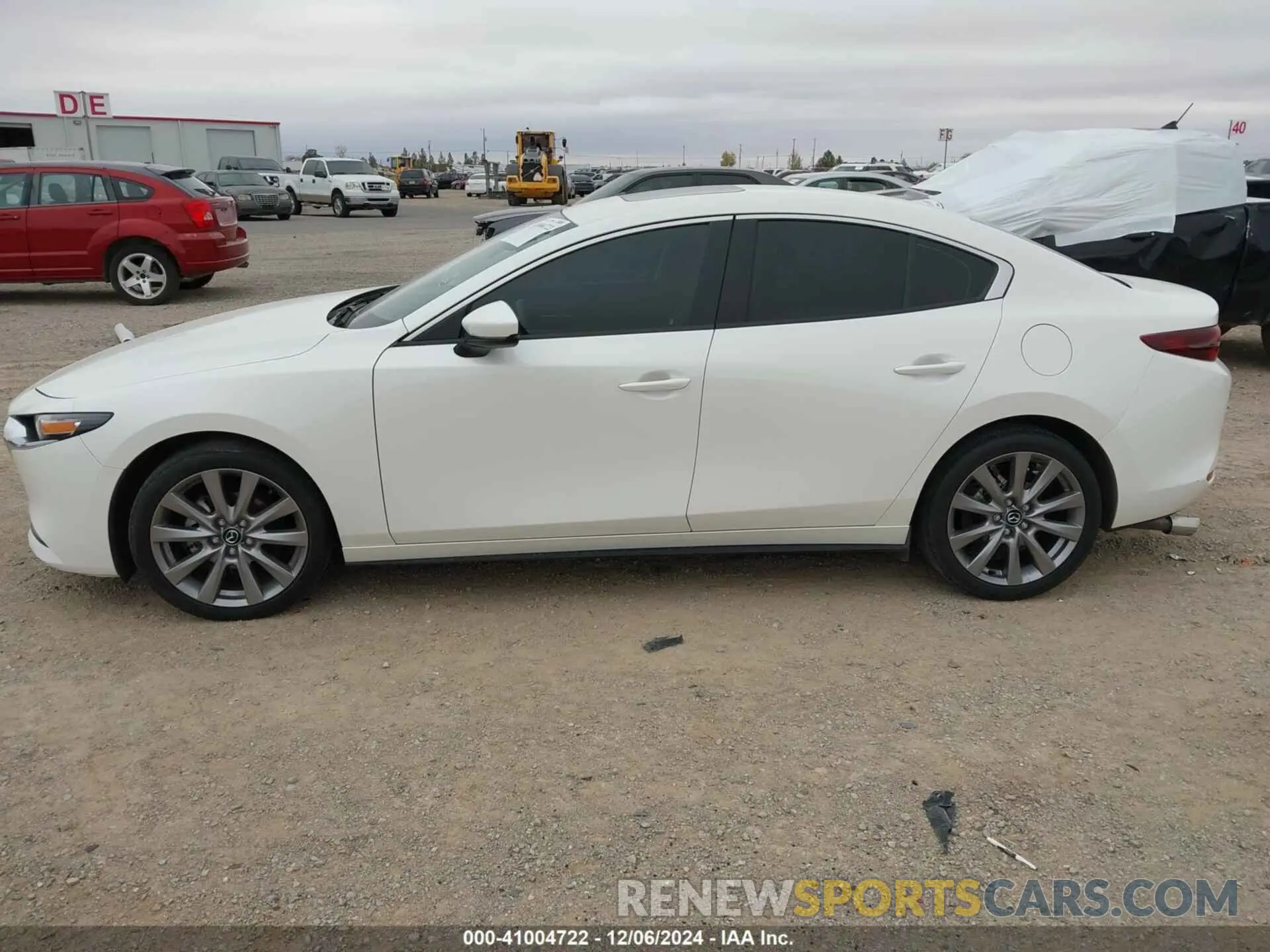 14 fotografías del automóvil dañado JM1BPACL1M1318242 MAZDA MAZDA3 2021