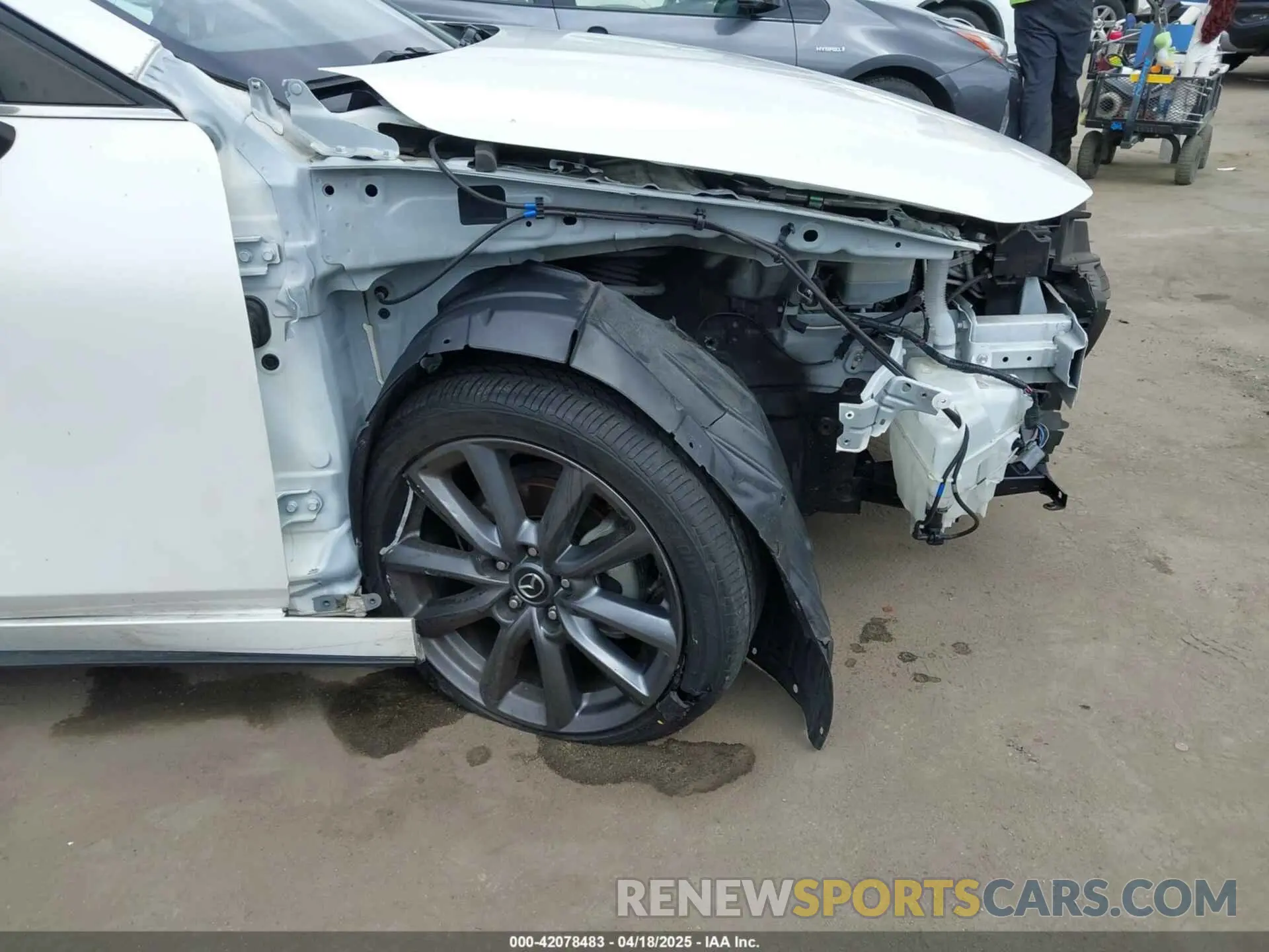 18 fotografías del automóvil dañado JM1BPALL3M1309705 MAZDA MAZDA3 2021