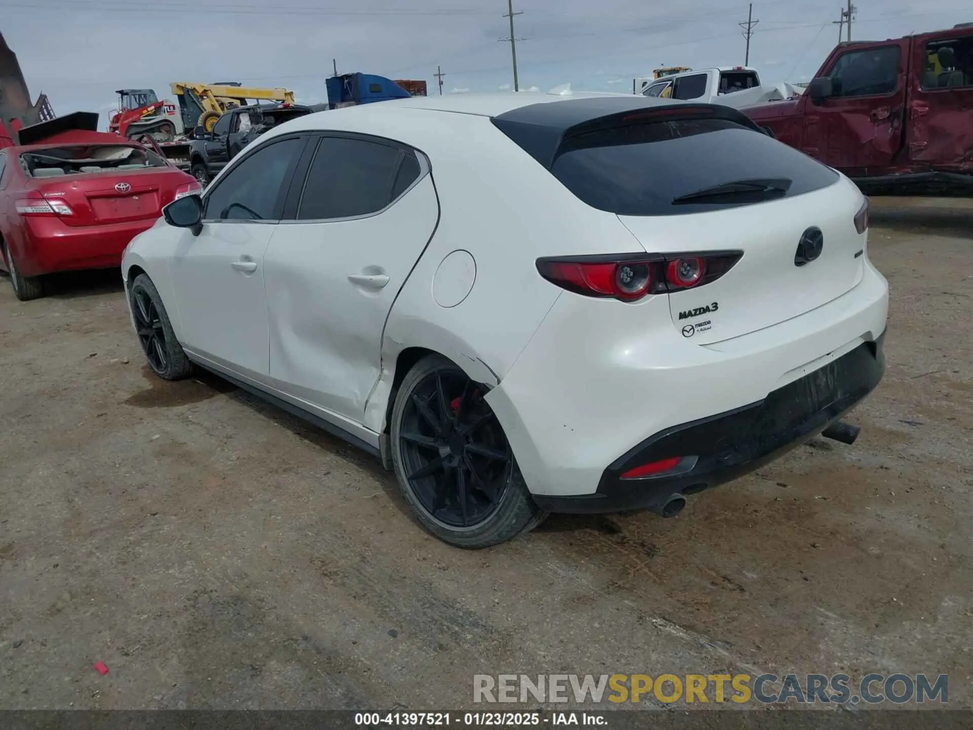 3 fotografías del automóvil dañado JM1BPAML0M1302385 MAZDA MAZDA3 2021