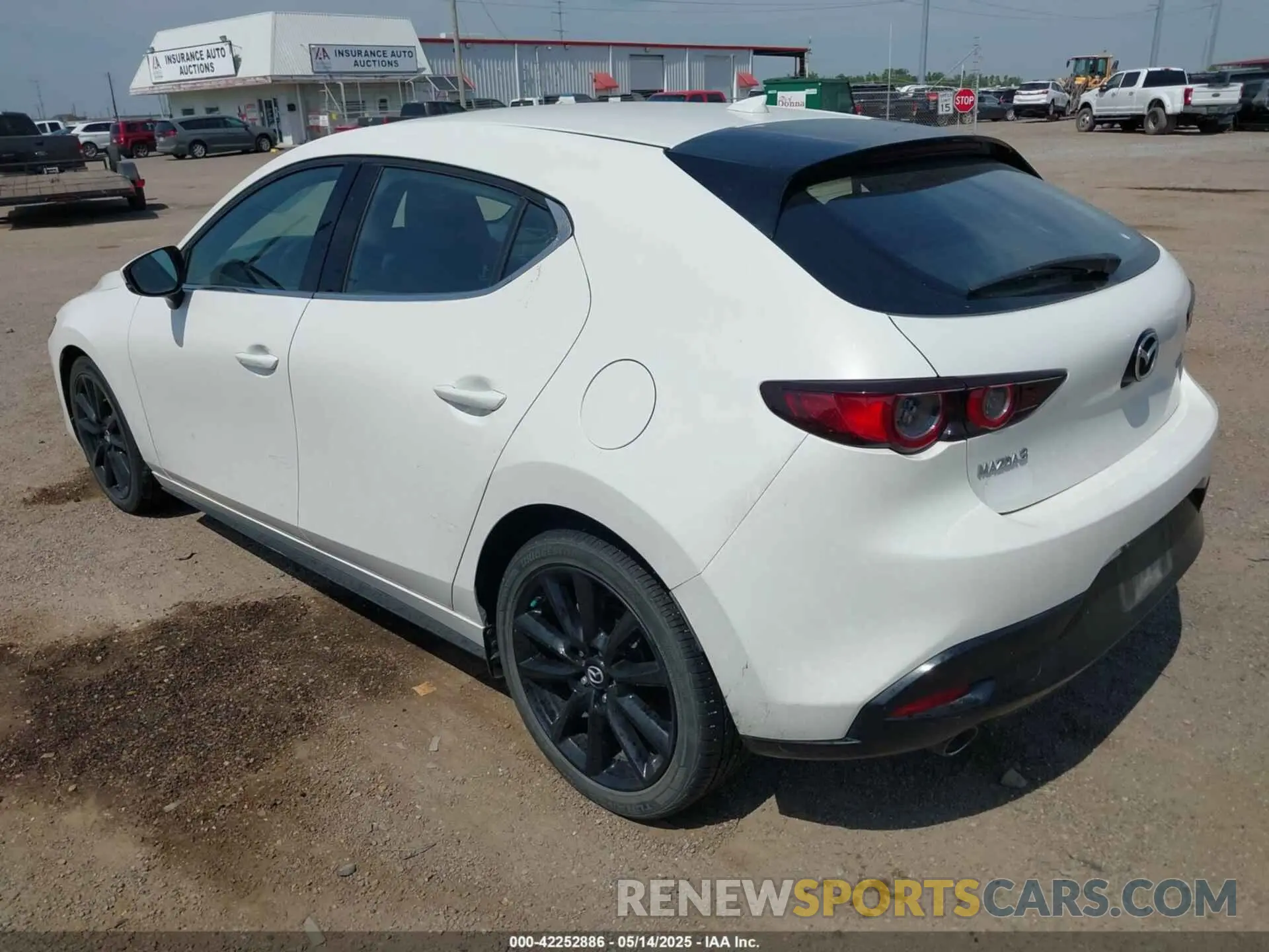 3 fotografías del automóvil dañado JM1BPAML5M1402899 MAZDA MAZDA3 2021
