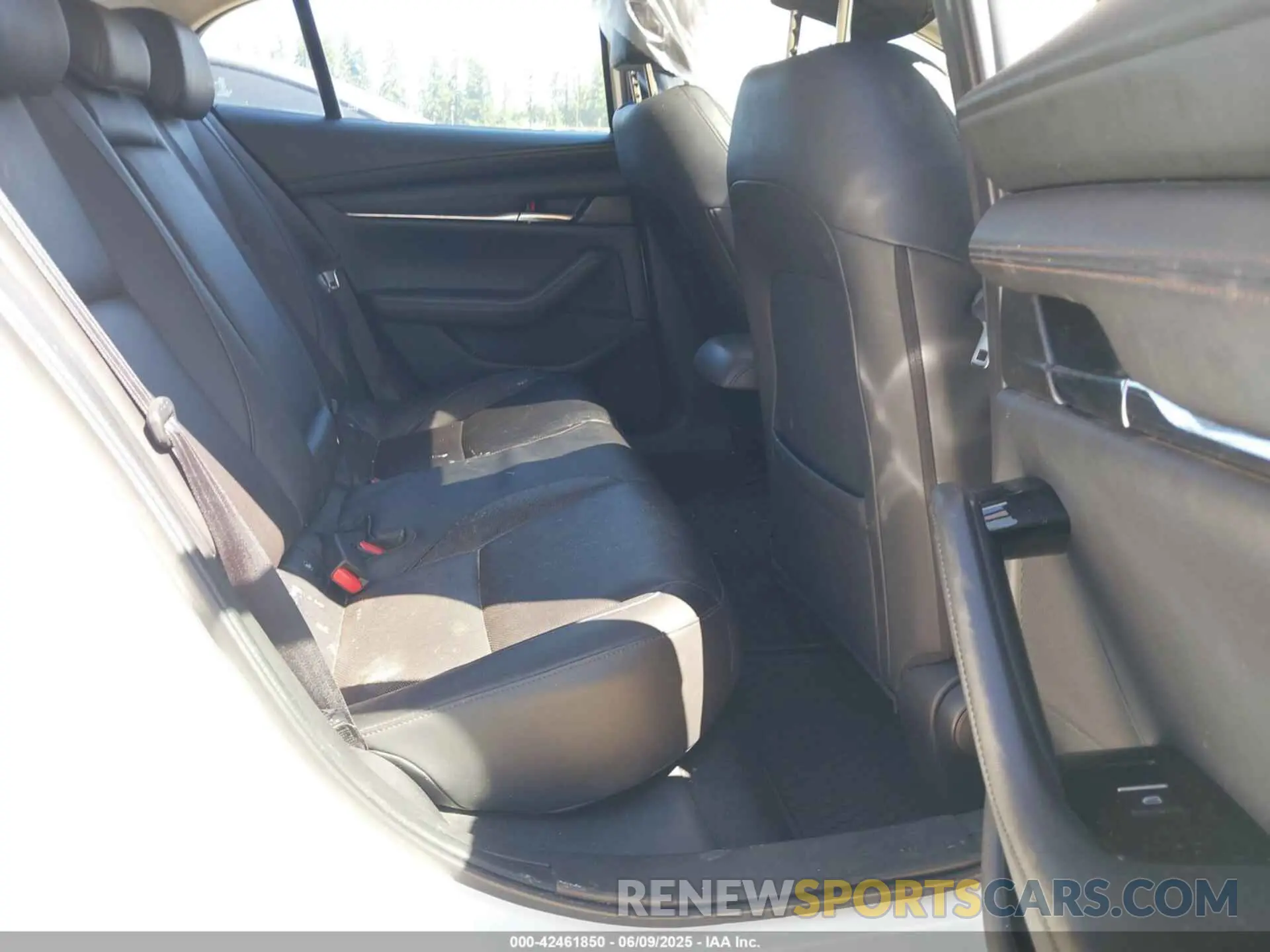 8 fotografías del automóvil dañado JM1BPBDL6M1340029 MAZDA MAZDA3 2021