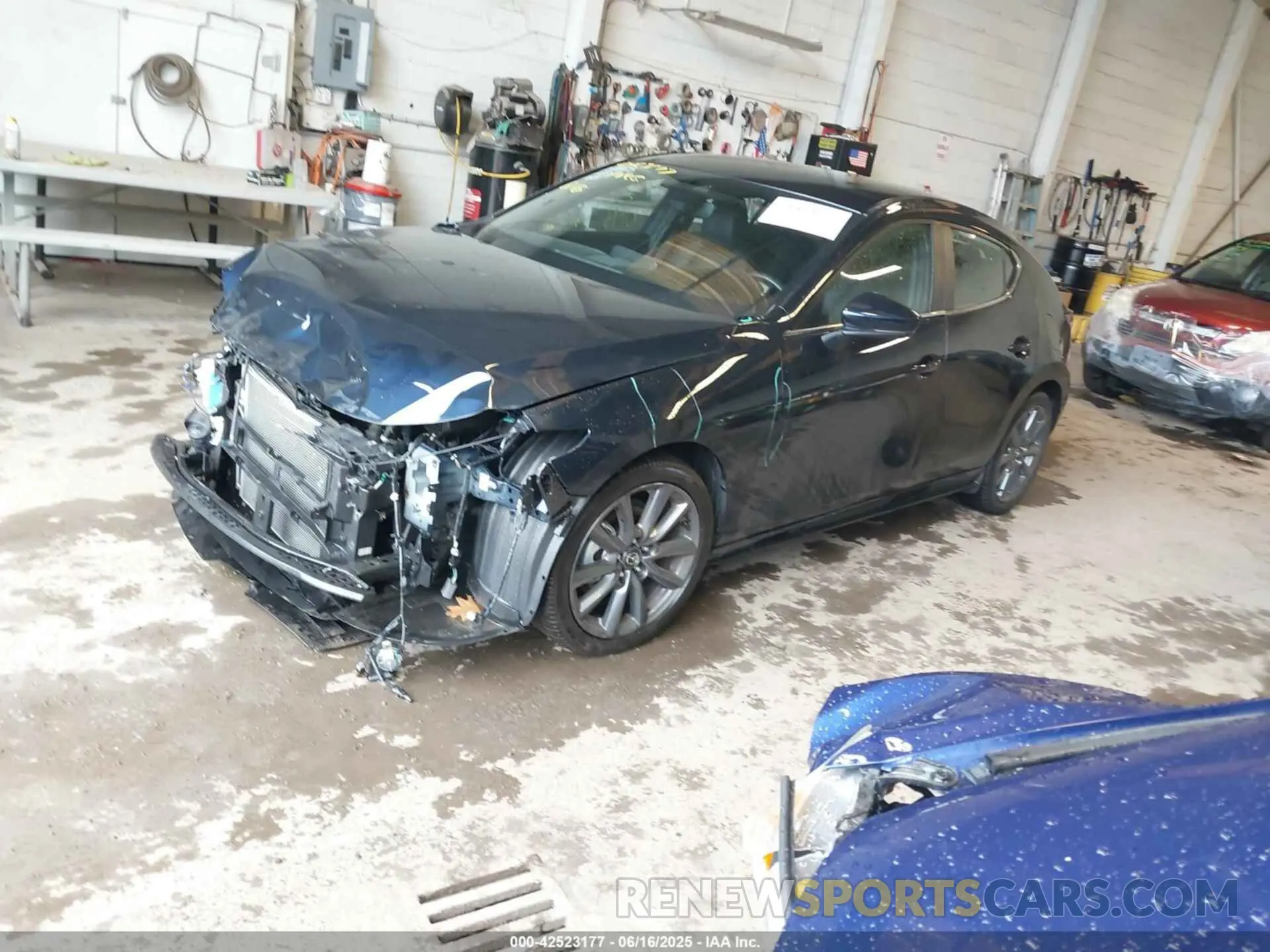 2 fotografías del automóvil dañado JM1BPAKL8N1514522 MAZDA MAZDA3 2022