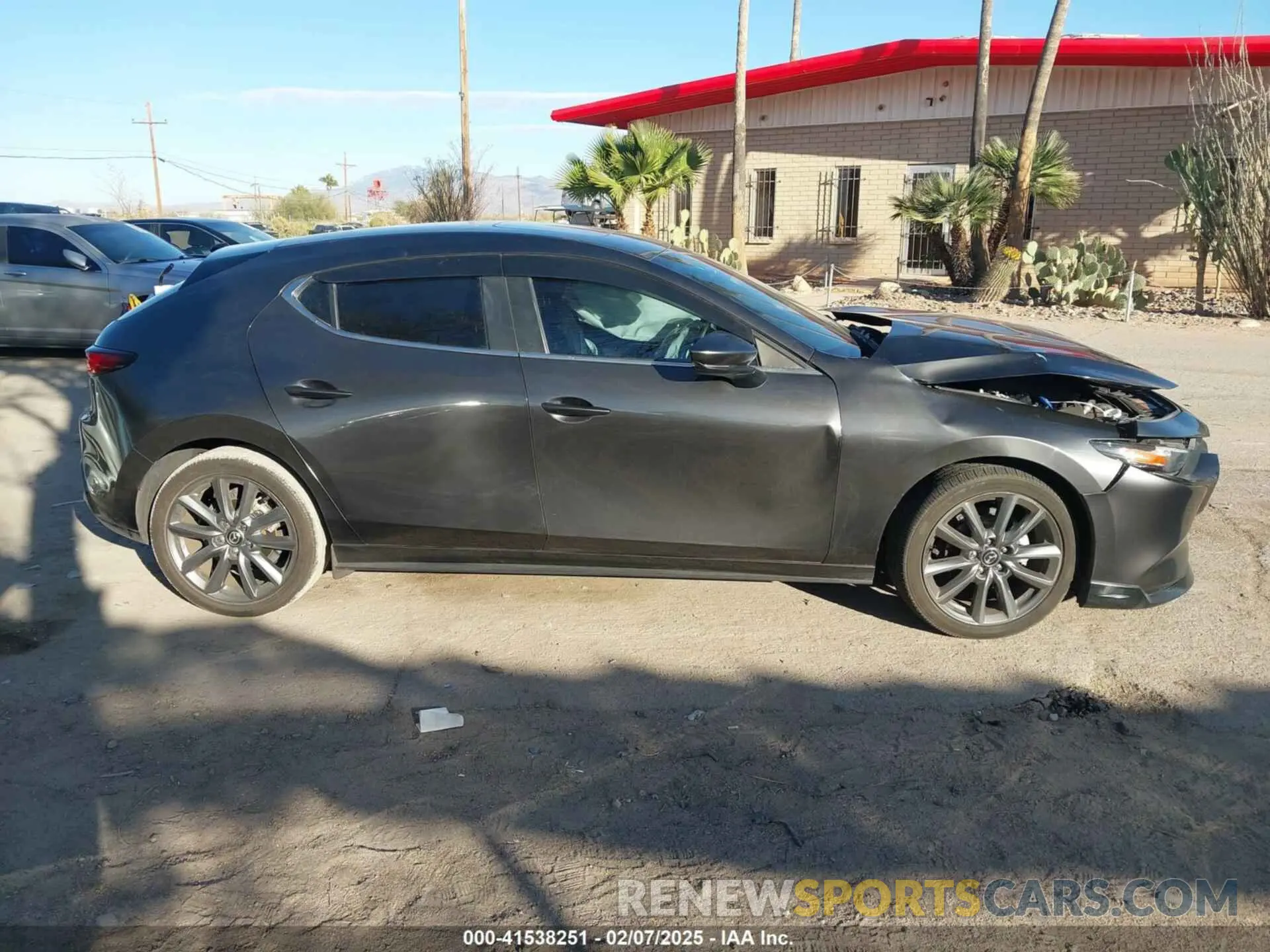 13 fotografías del automóvil dañado JM1BPALL1N1505479 MAZDA MAZDA3 2022