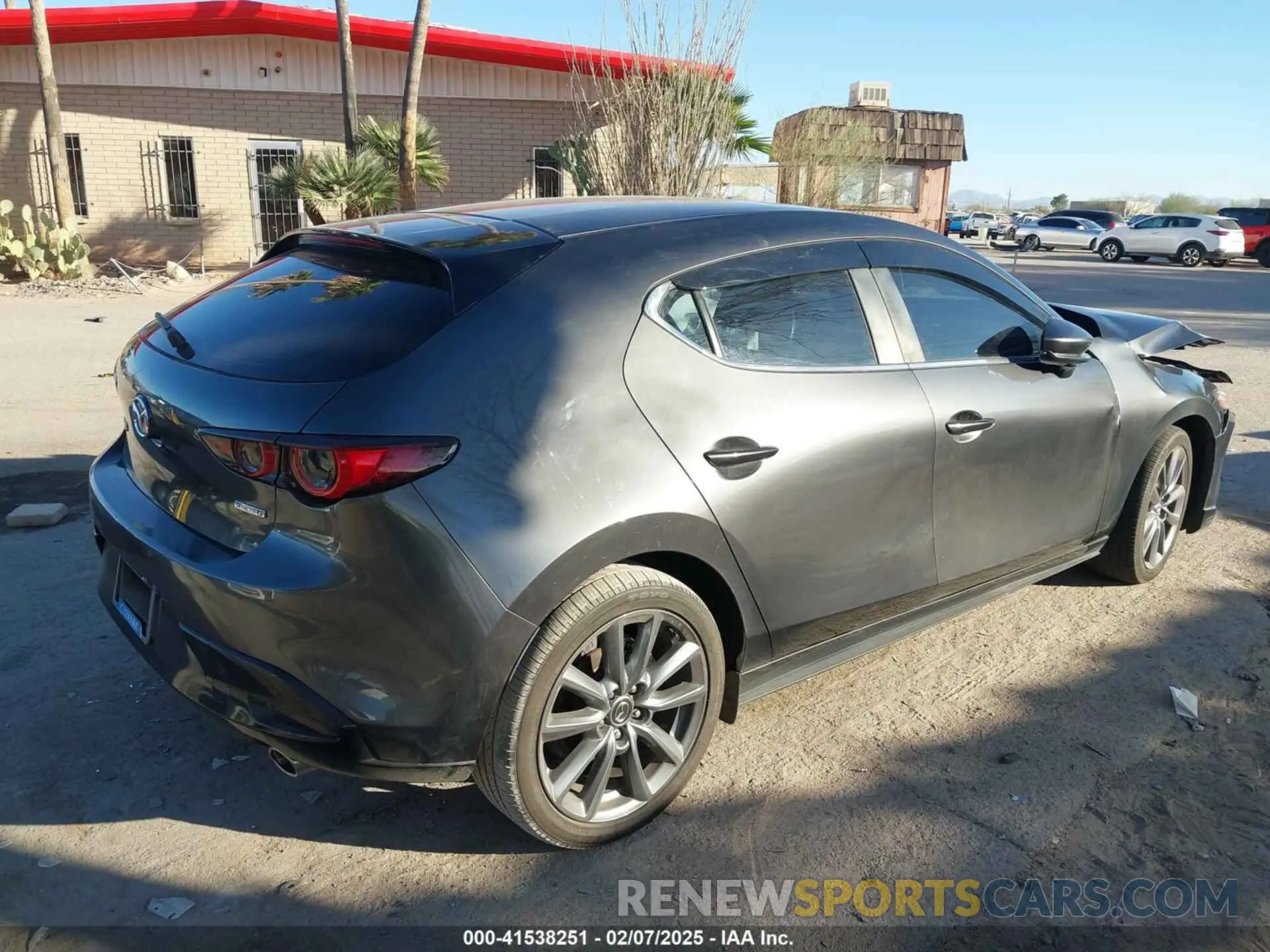 4 fotografías del automóvil dañado JM1BPALL1N1505479 MAZDA MAZDA3 2022