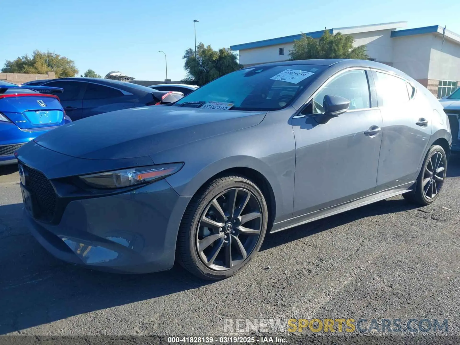 2 fotografías del automóvil dañado JM1BPAML4N1521836 MAZDA MAZDA3 2022