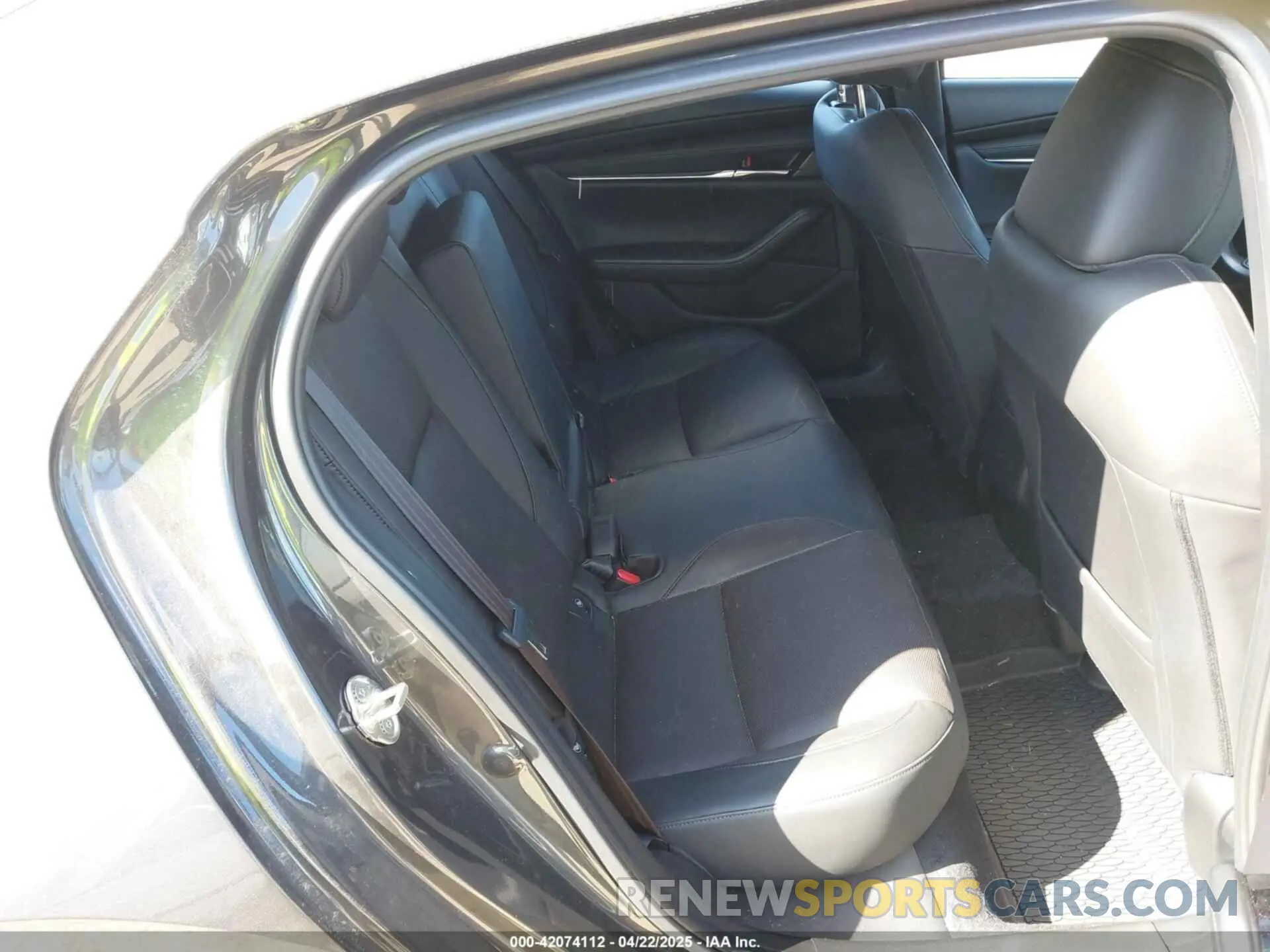 8 fotografías del automóvil dañado JM1BPAML9N1518186 MAZDA MAZDA3 2022