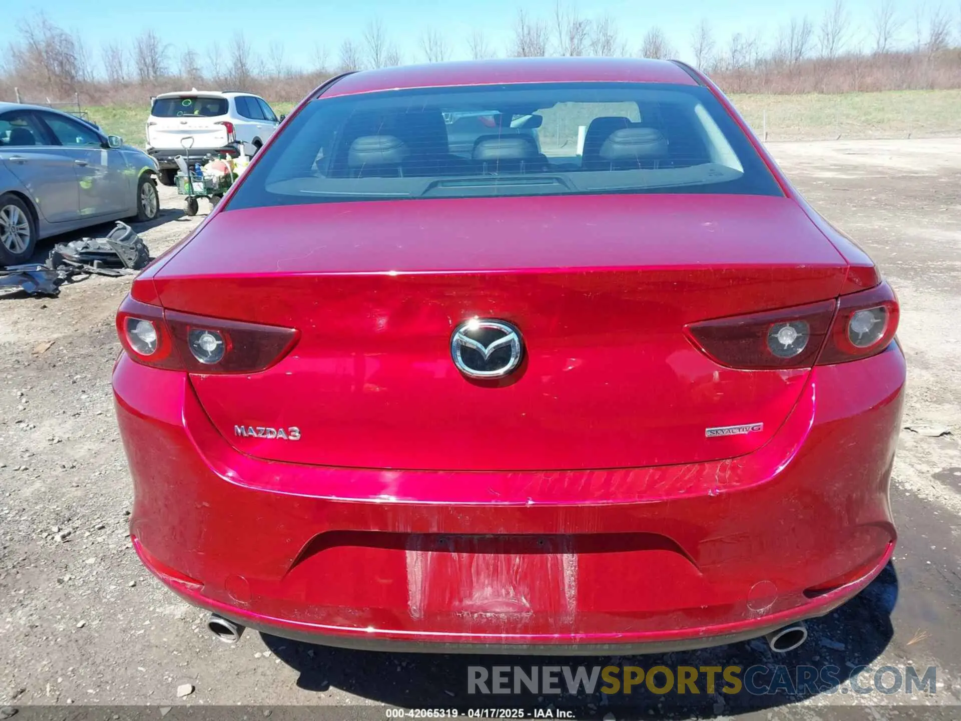 17 fotografías del automóvil dañado 3MZBPABM0PM358200 MAZDA MAZDA3 2023