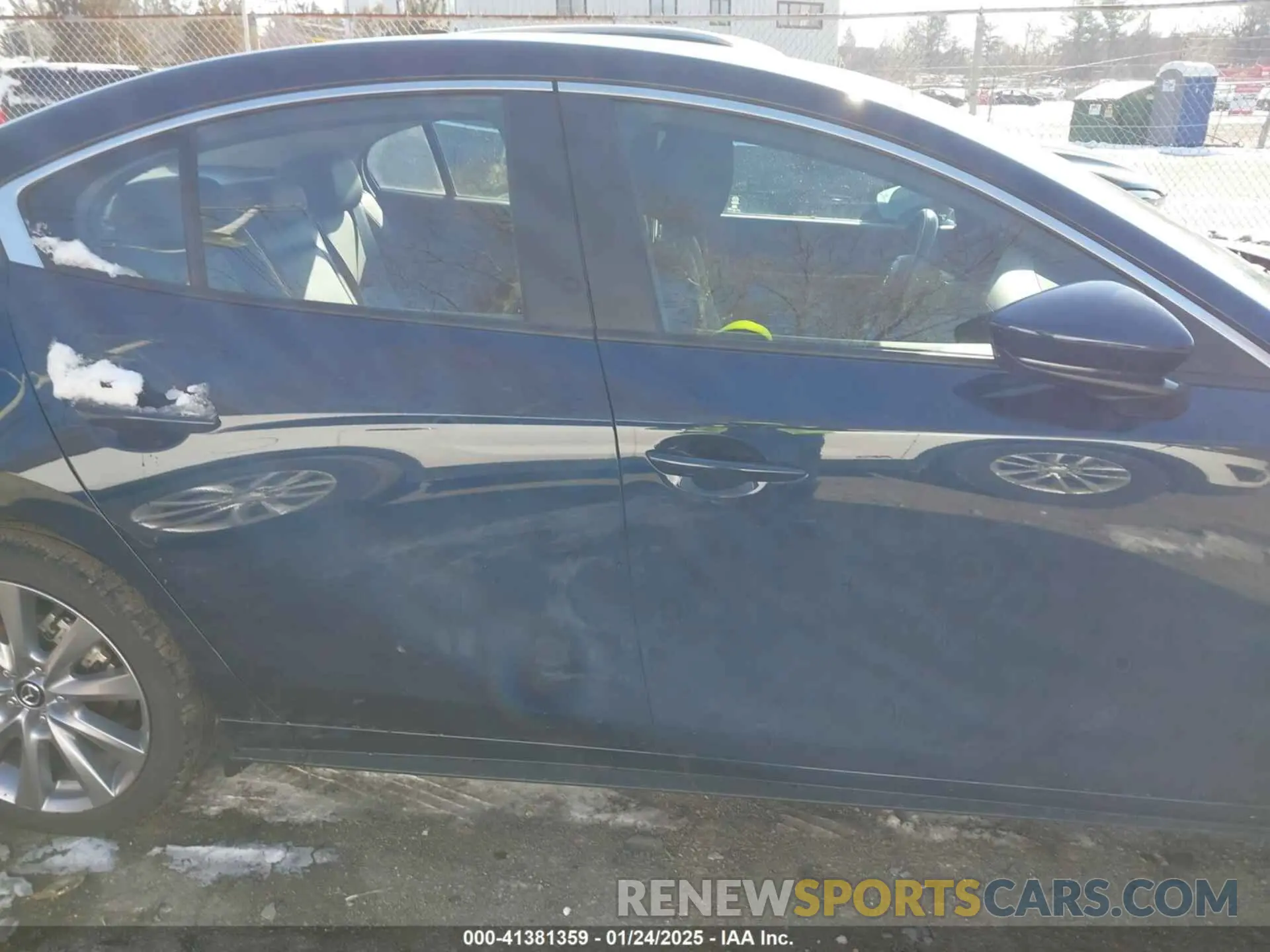 14 fotografías del automóvil dañado 3MZBPABM3PM377887 MAZDA MAZDA3 2023