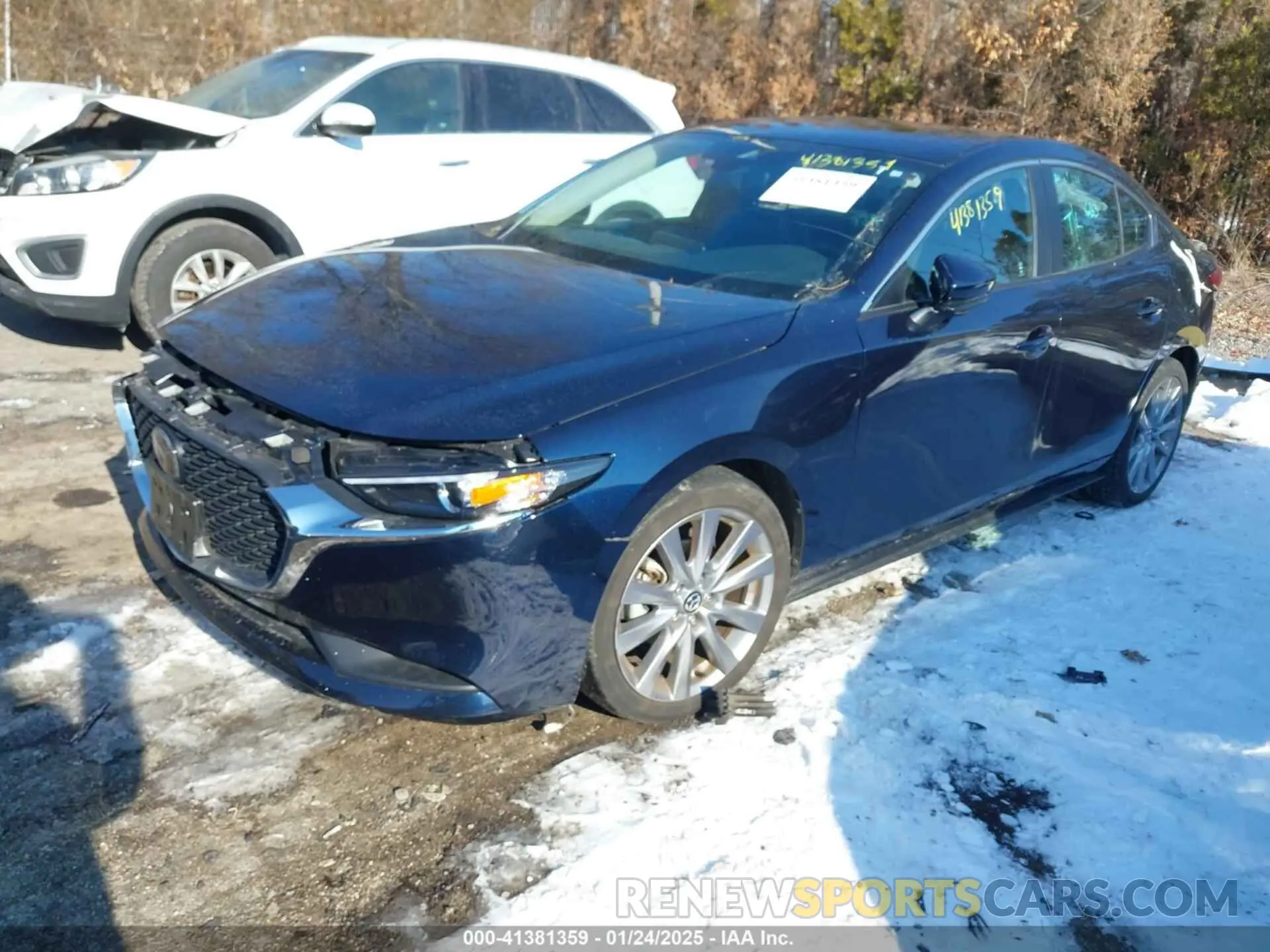 2 fotografías del automóvil dañado 3MZBPABM3PM377887 MAZDA MAZDA3 2023
