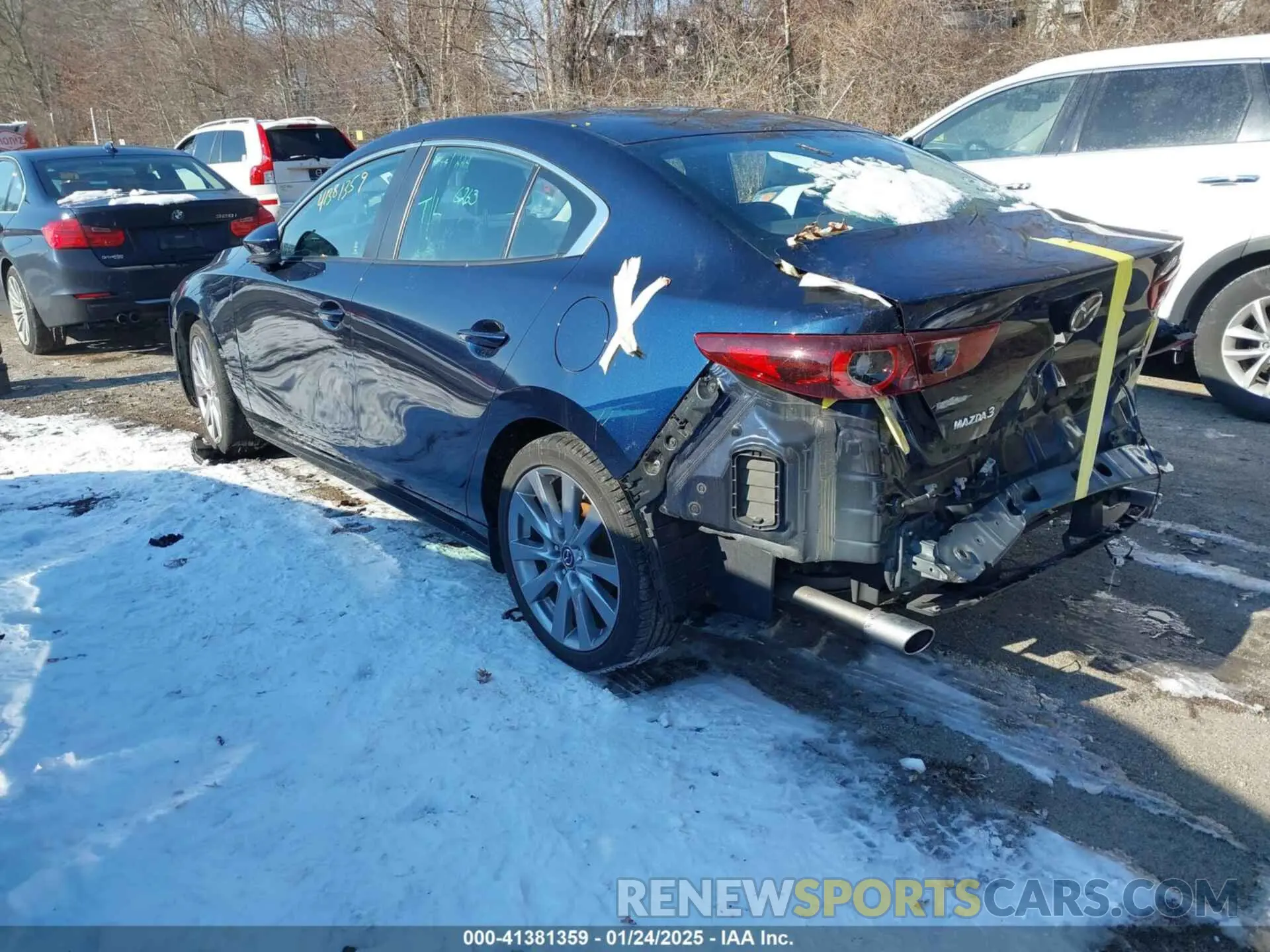 3 fotografías del automóvil dañado 3MZBPABM3PM377887 MAZDA MAZDA3 2023