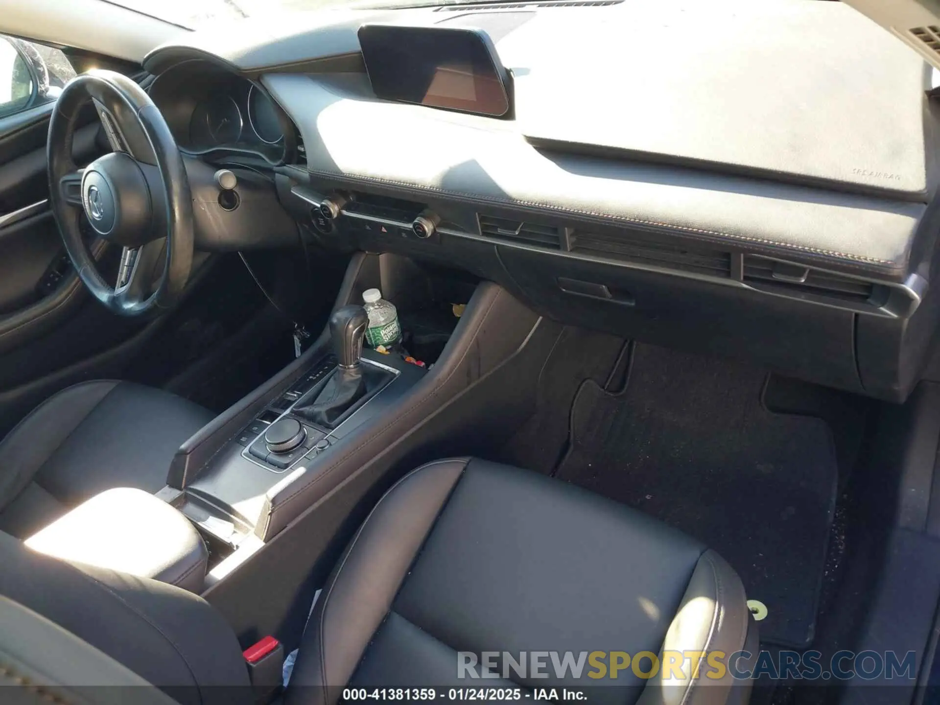 5 fotografías del automóvil dañado 3MZBPABM3PM377887 MAZDA MAZDA3 2023