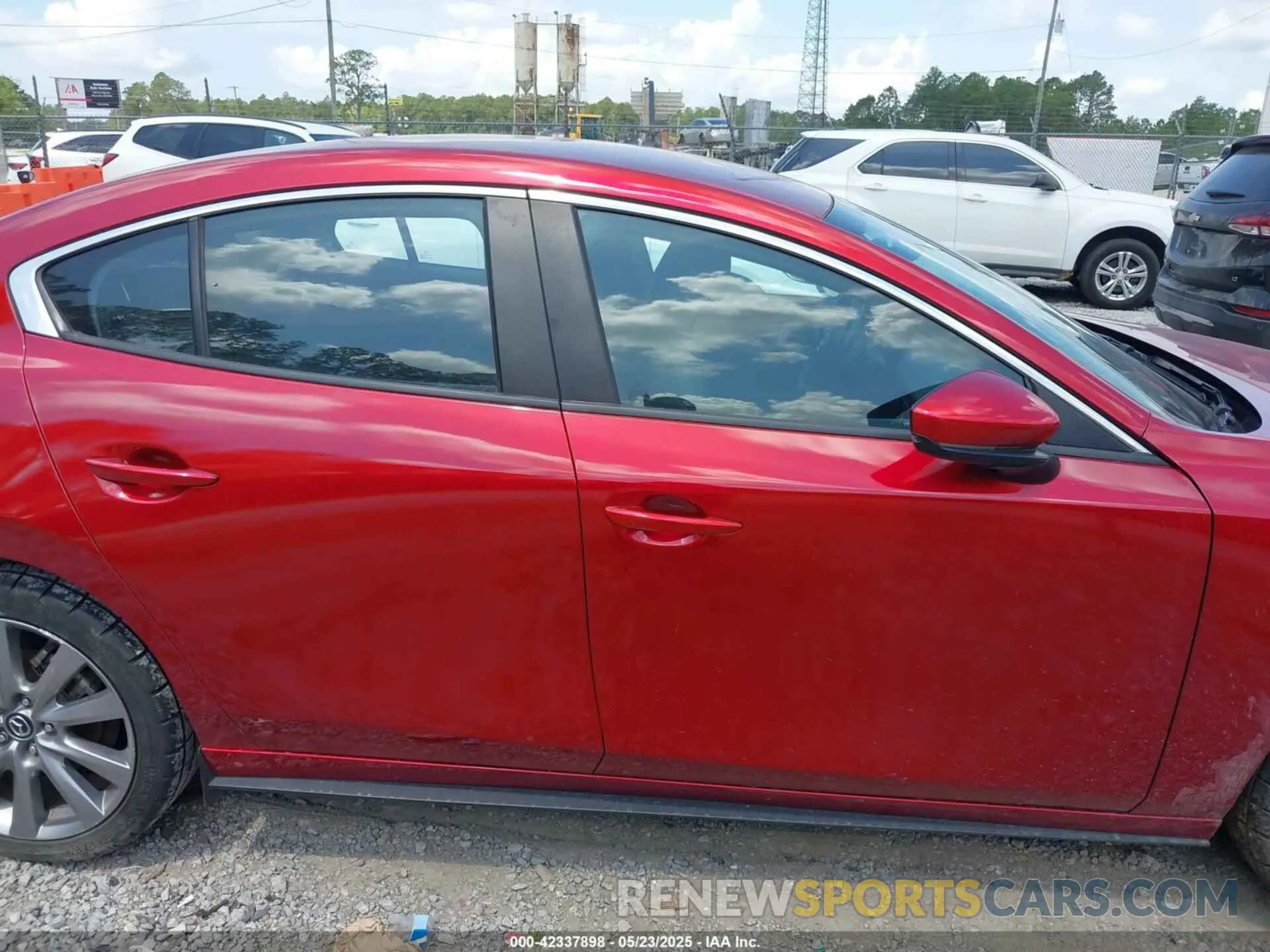 12 fotografías del automóvil dañado 3MZBPABM4PM358927 MAZDA MAZDA3 2023