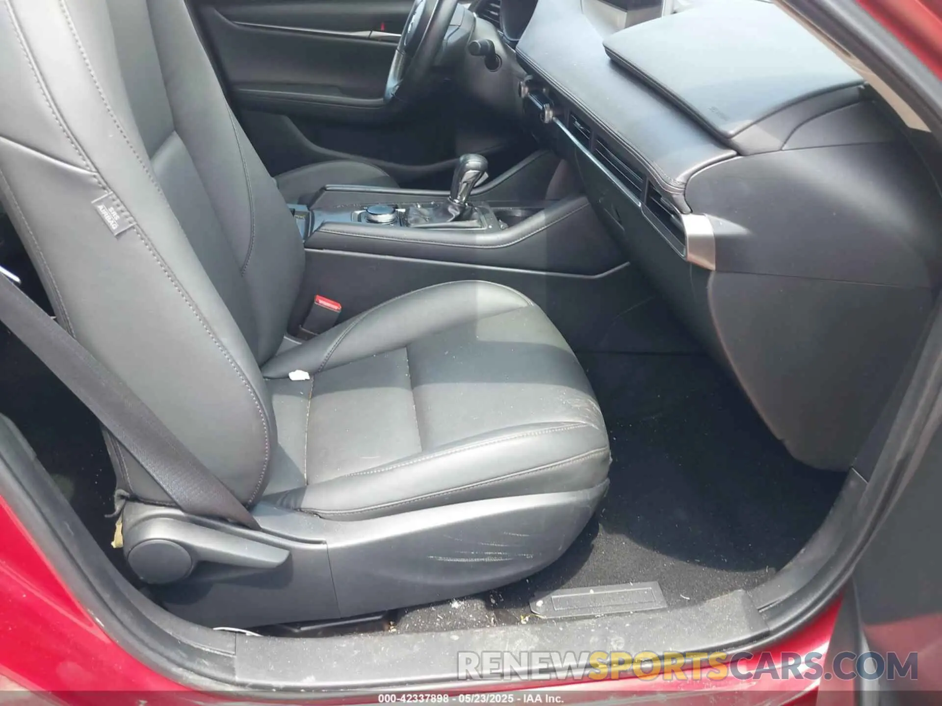 5 fotografías del automóvil dañado 3MZBPABM4PM358927 MAZDA MAZDA3 2023
