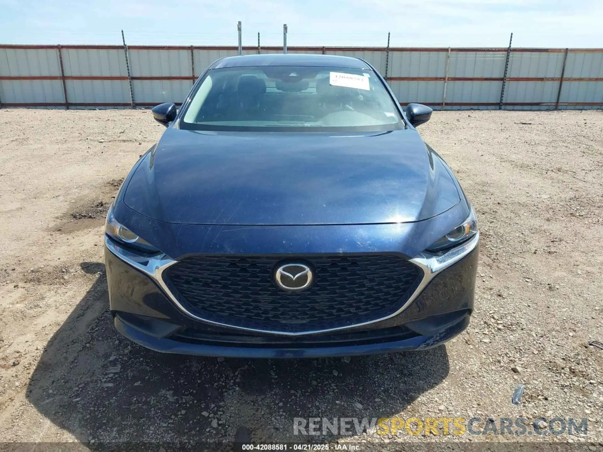 12 fotografías del automóvil dañado 3MZBPABM5PM358385 MAZDA MAZDA3 2023