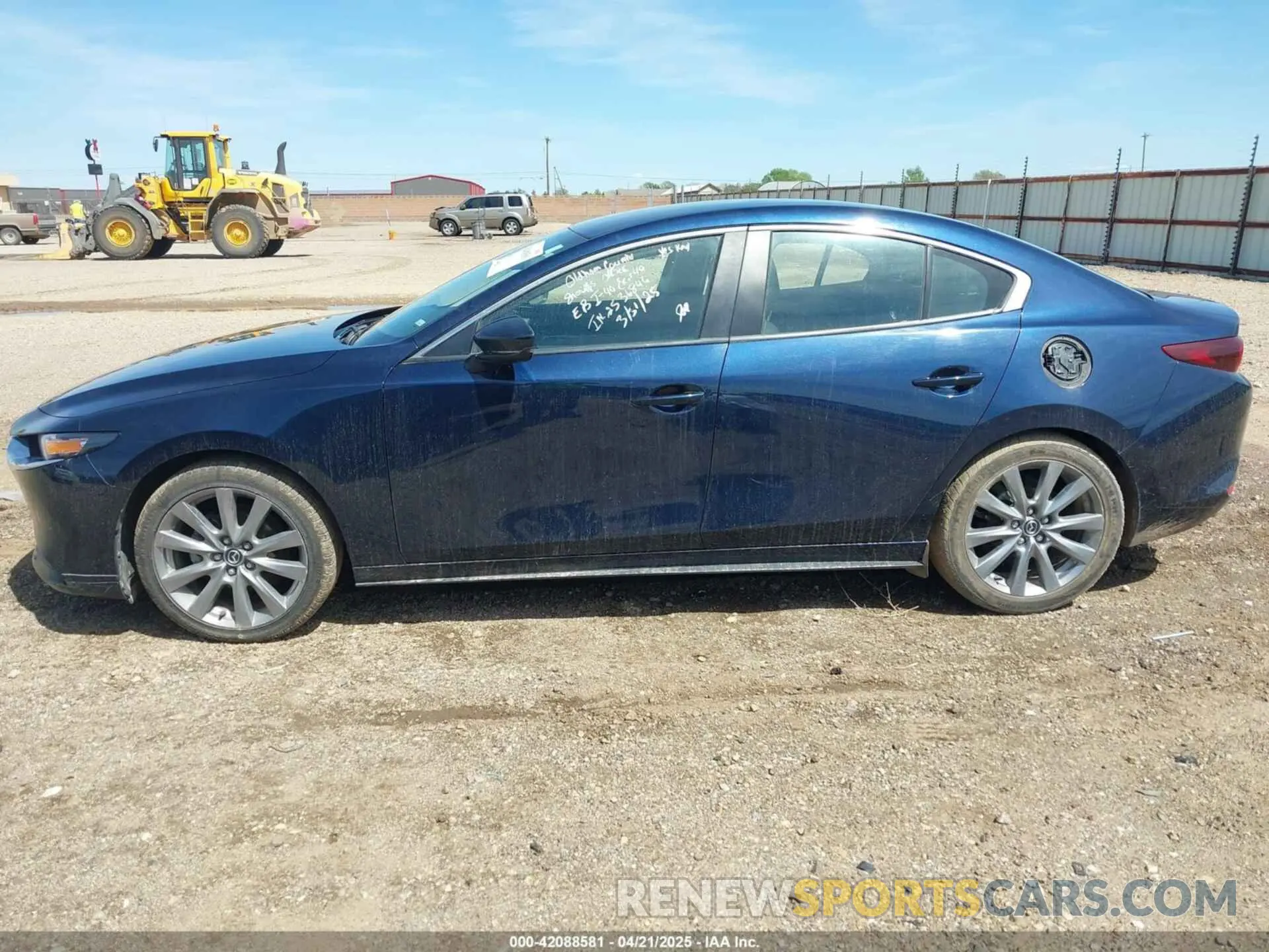 14 fotografías del automóvil dañado 3MZBPABM5PM358385 MAZDA MAZDA3 2023