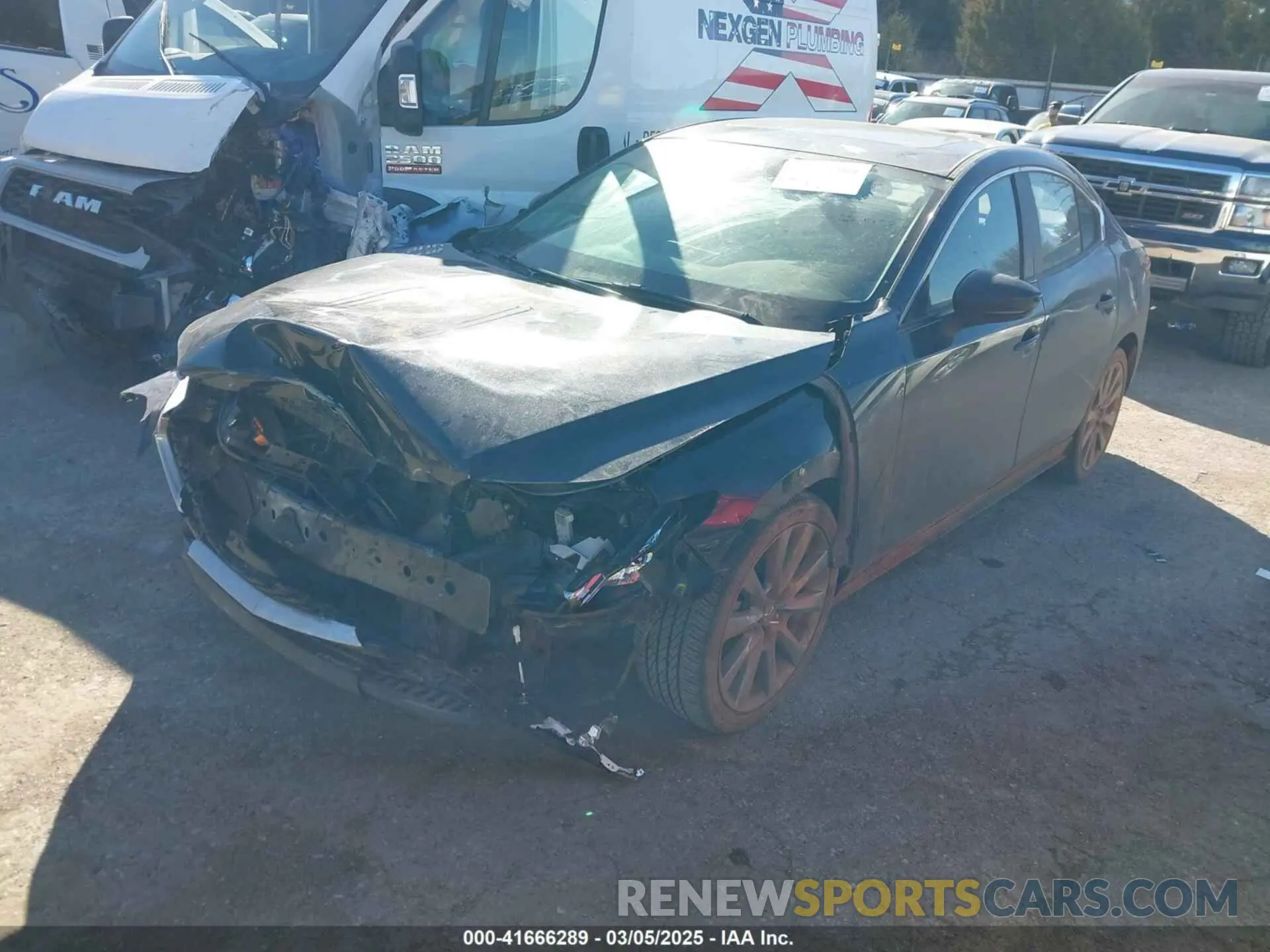 2 fotografías del automóvil dañado 3MZBPACM1PM358821 MAZDA MAZDA3 2023