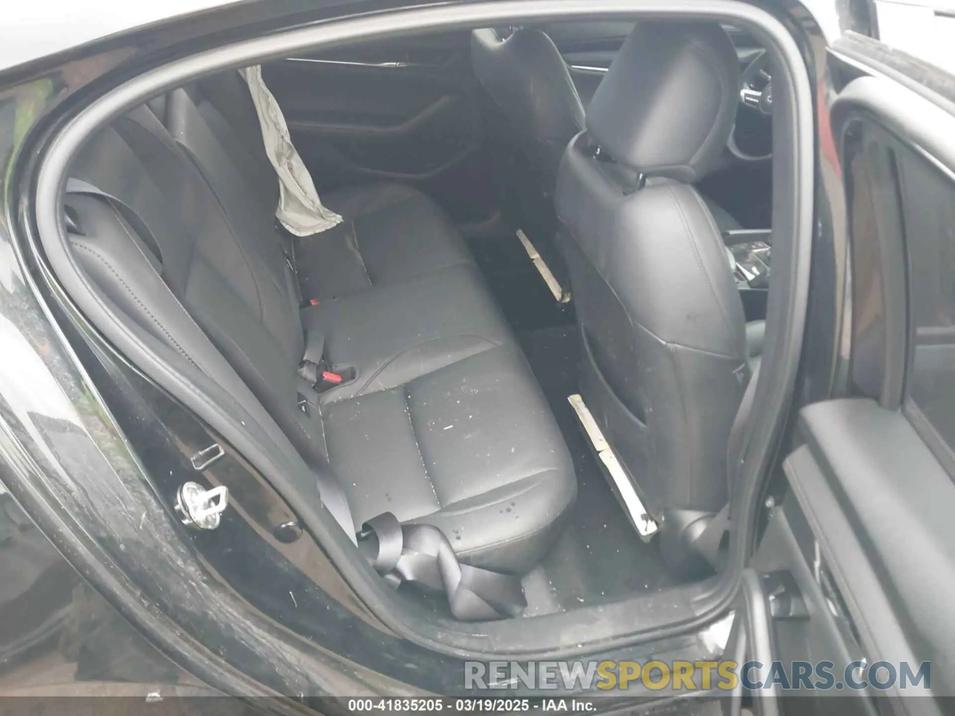 8 fotografías del automóvil dañado 3MZBPACM2PM370346 MAZDA MAZDA3 2023