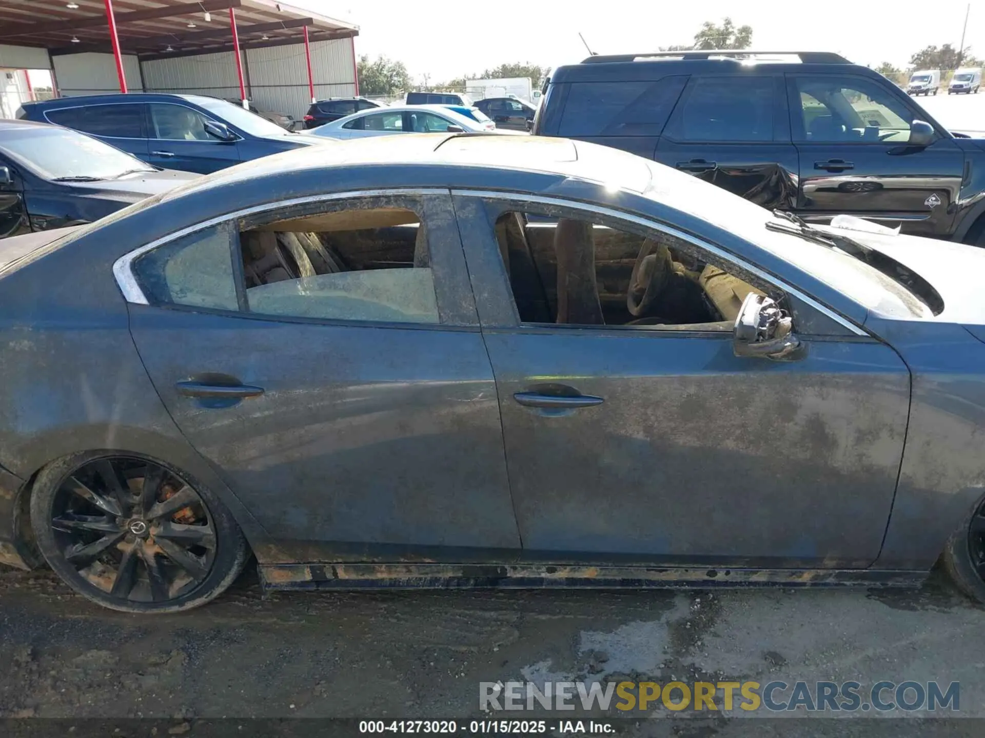 12 fotografías del automóvil dañado 3MZBPACM9PM379075 MAZDA MAZDA3 2023
