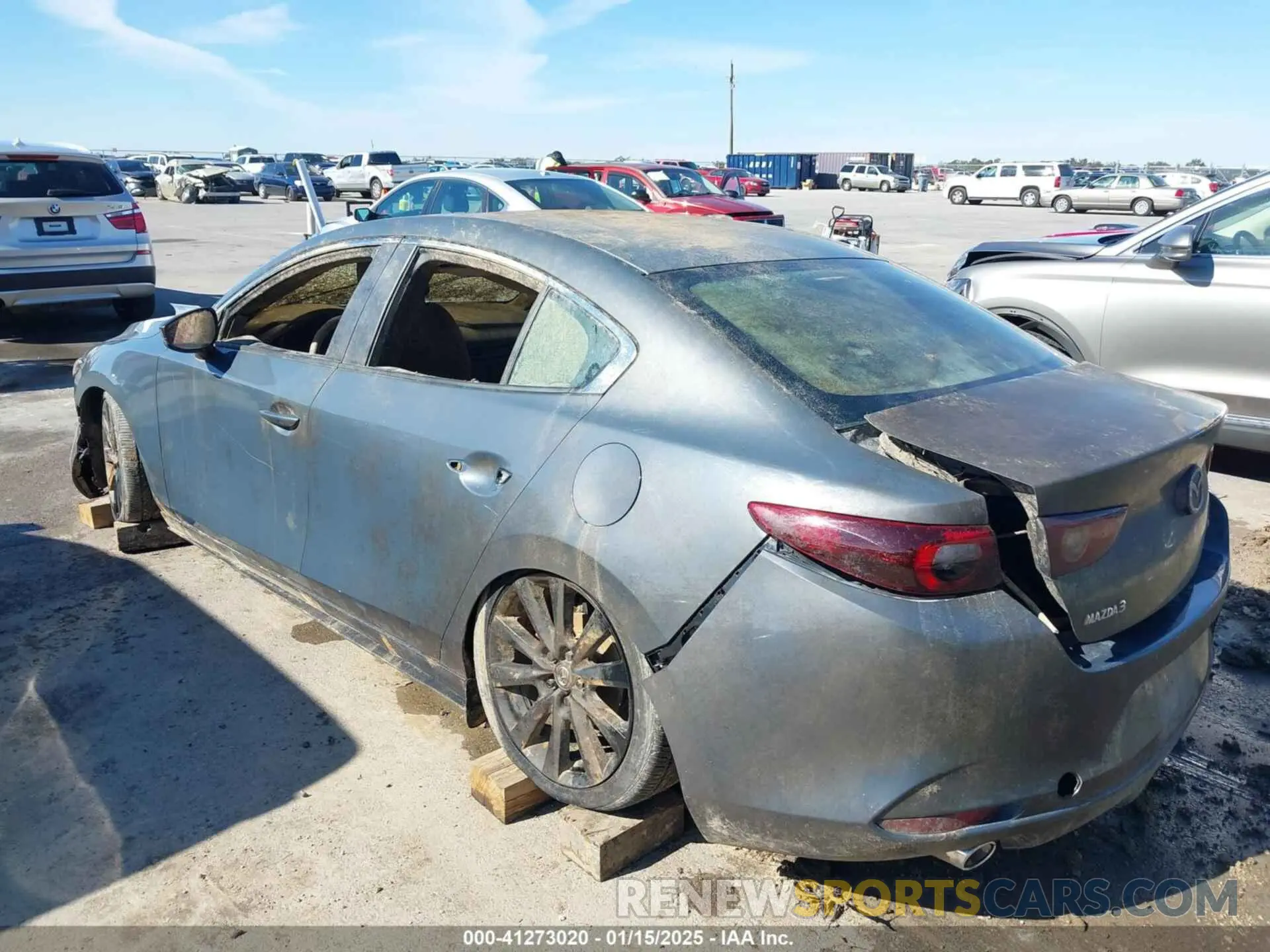 3 fotografías del automóvil dañado 3MZBPACM9PM379075 MAZDA MAZDA3 2023
