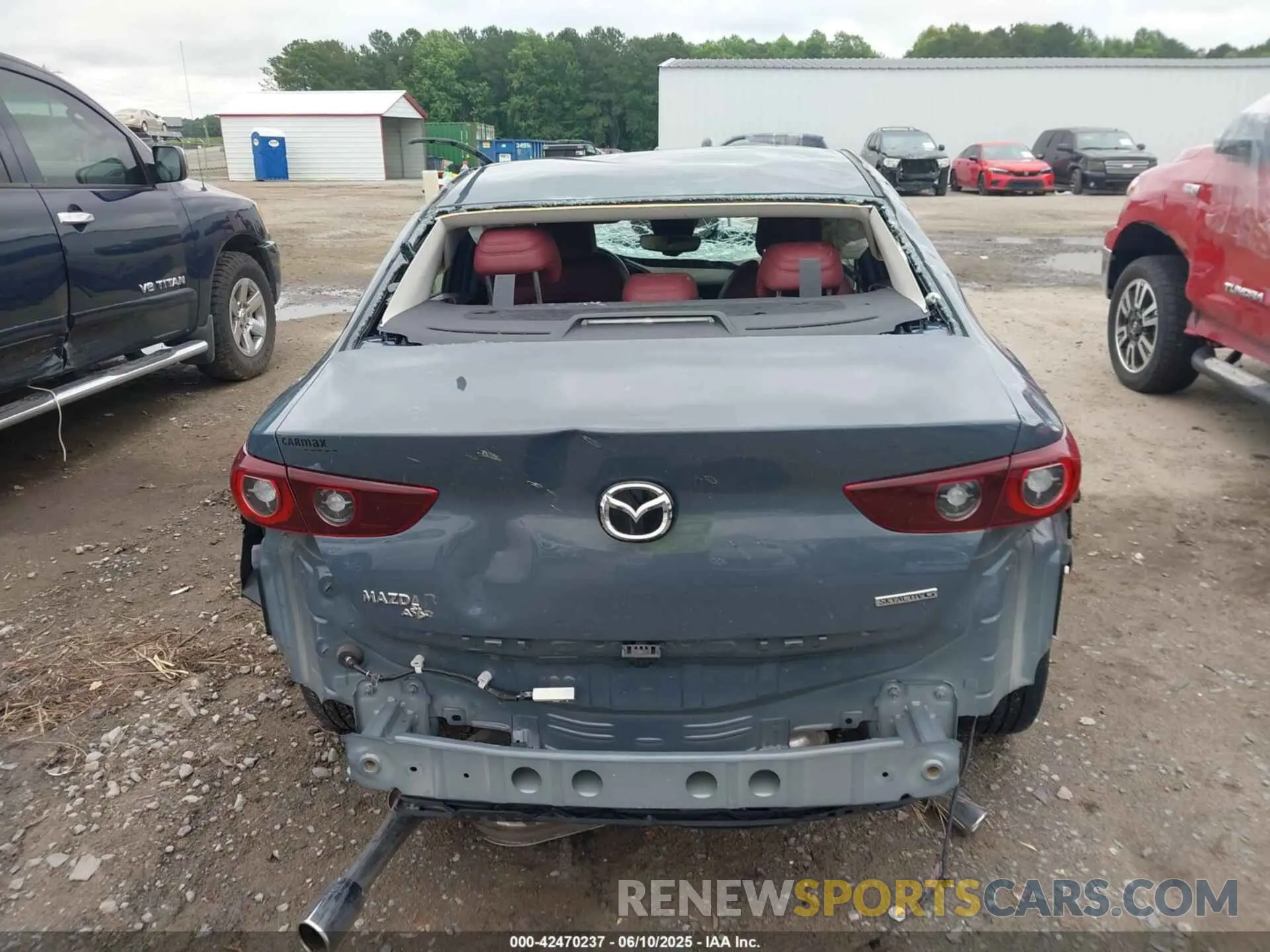16 fotografías del automóvil dañado 3MZBPBCM4PM360102 MAZDA MAZDA3 2023