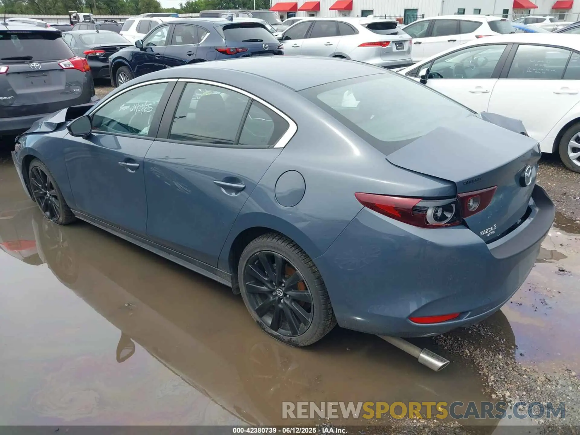 3 fotografías del automóvil dañado 3MZBPBCM6PM360201 MAZDA MAZDA3 2023