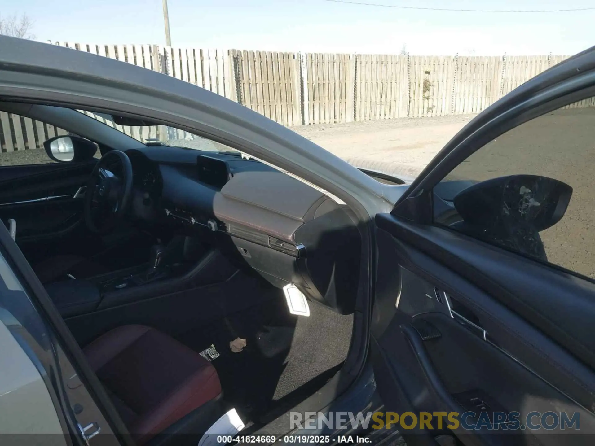 5 fotografías del automóvil dañado 3MZBPBCM9PM379115 MAZDA MAZDA3 2023