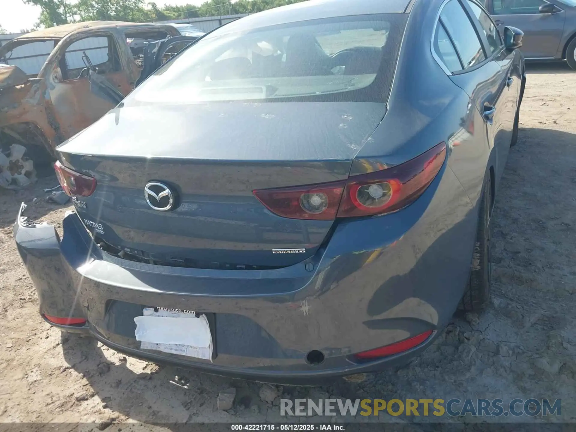 15 fotografías del automóvil dañado 3MZBPBCMXPM359083 MAZDA MAZDA3 2023