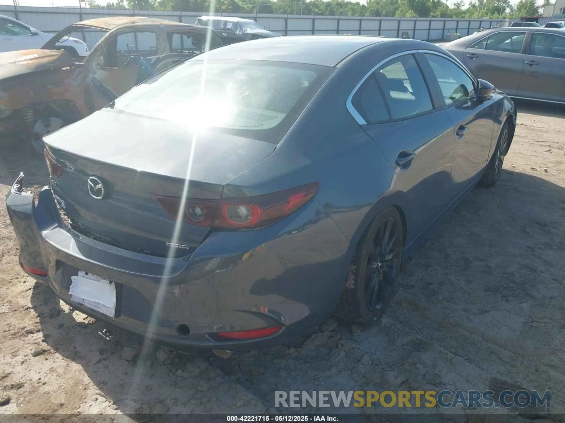 4 fotografías del automóvil dañado 3MZBPBCMXPM359083 MAZDA MAZDA3 2023