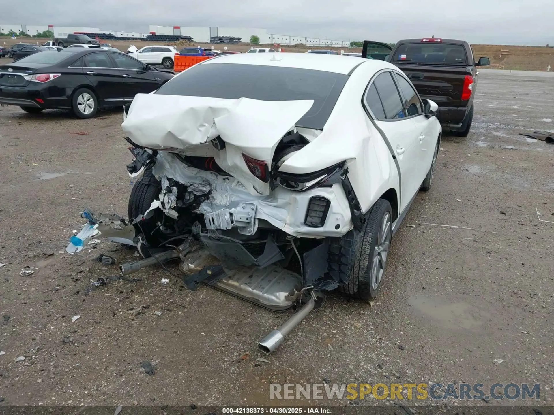 4 fotografías del automóvil dañado 3MZBPBDM6PM371326 MAZDA MAZDA3 2023
