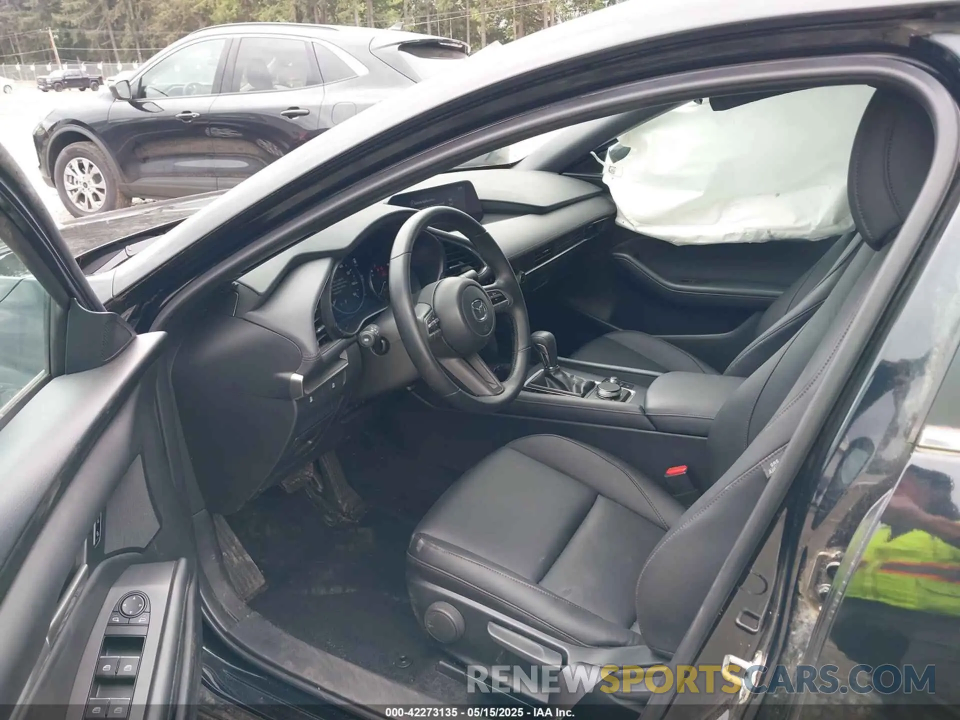 5 fotografías del automóvil dañado JM1BPAKM8P1614499 MAZDA MAZDA3 2023