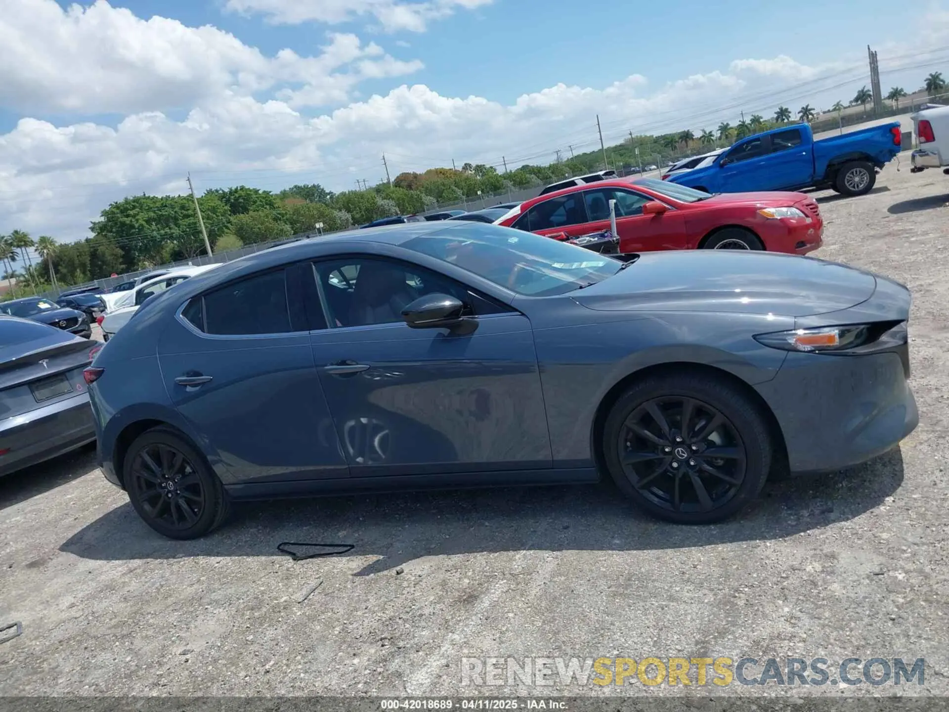 13 fotografías del automóvil dañado JM1BPALM2P1606784 MAZDA MAZDA3 2023
