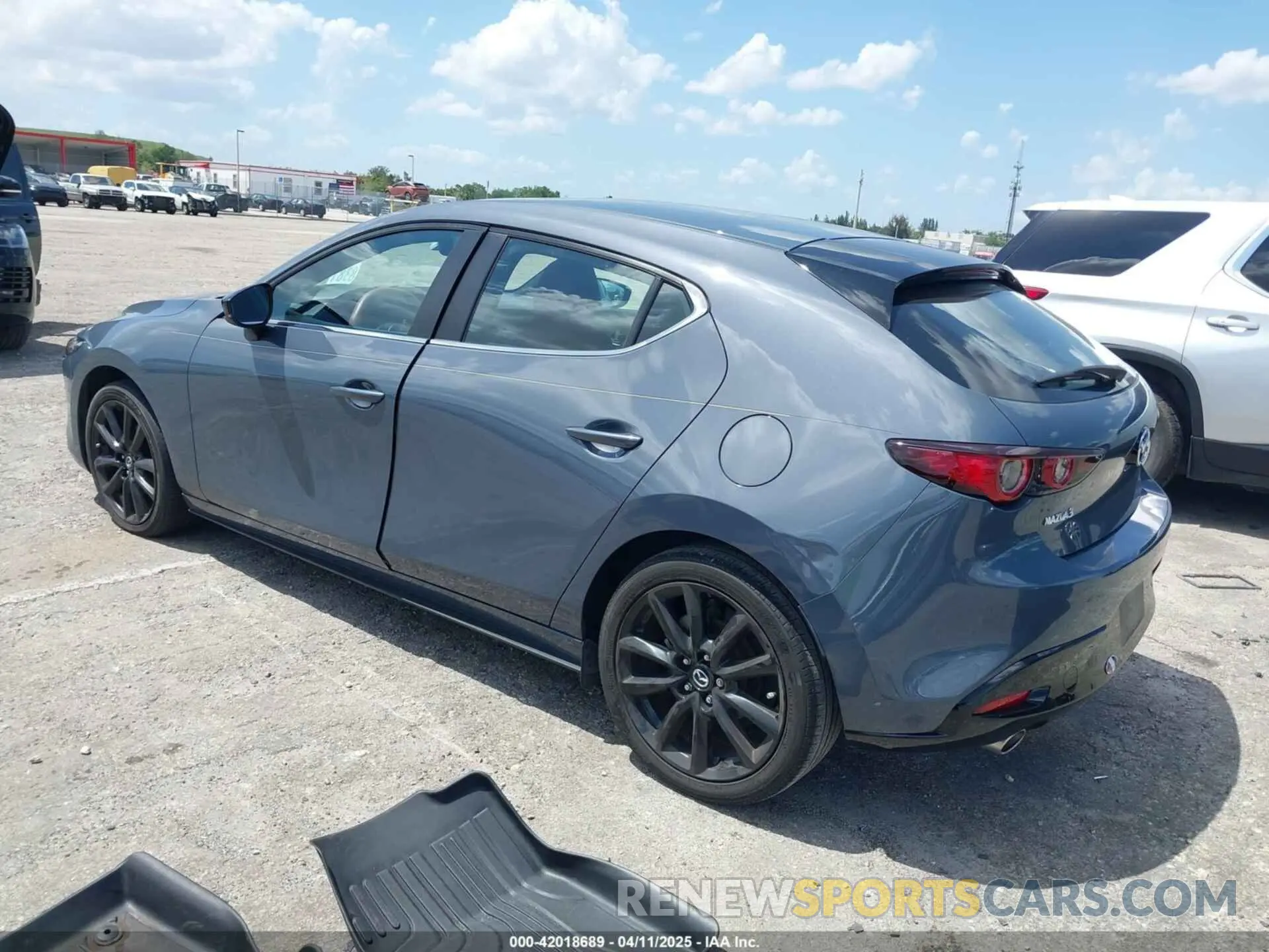 3 fotografías del automóvil dañado JM1BPALM2P1606784 MAZDA MAZDA3 2023