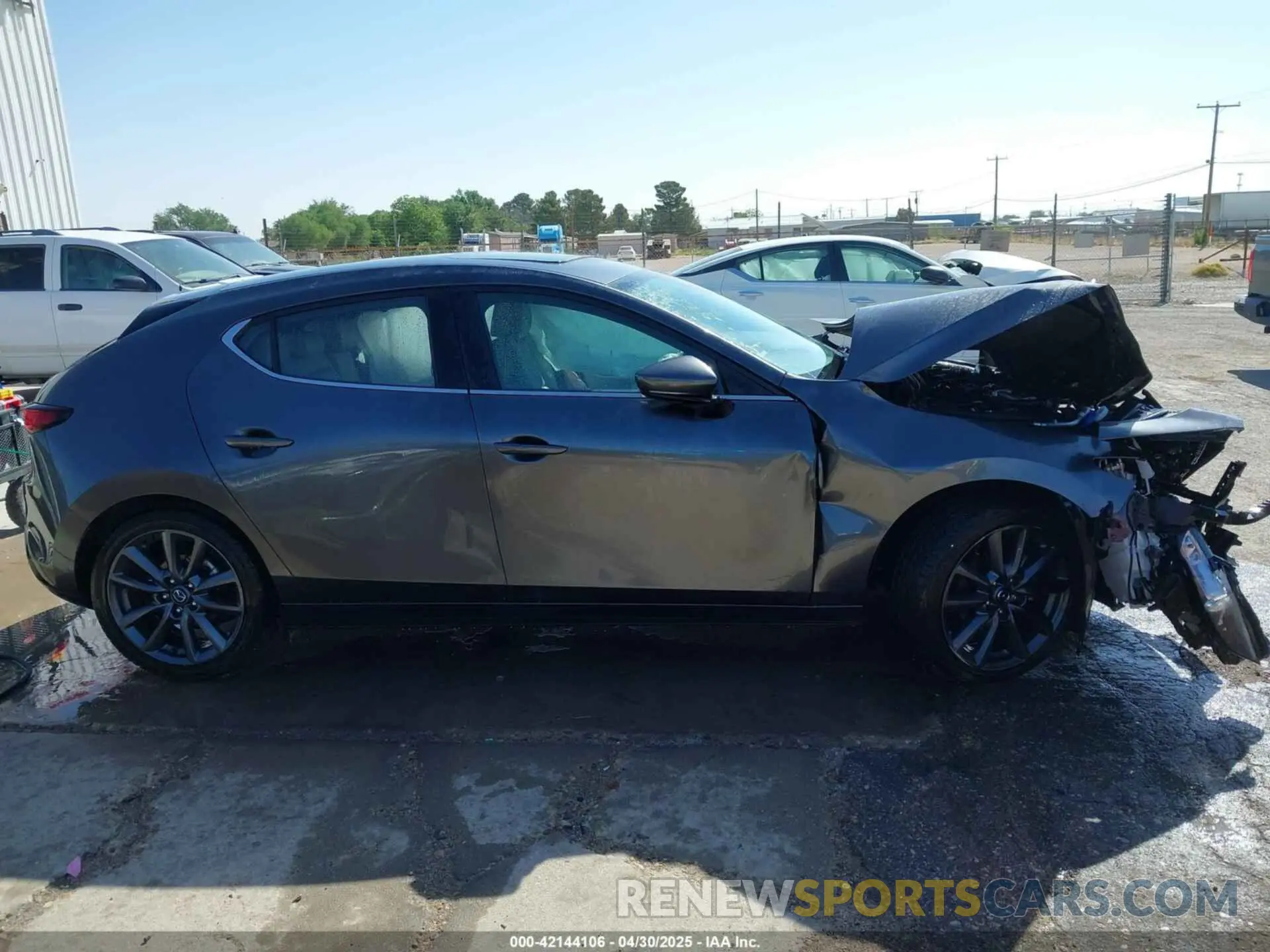 12 fotografías del automóvil dañado JM1BPALM6P1610353 MAZDA MAZDA3 2023