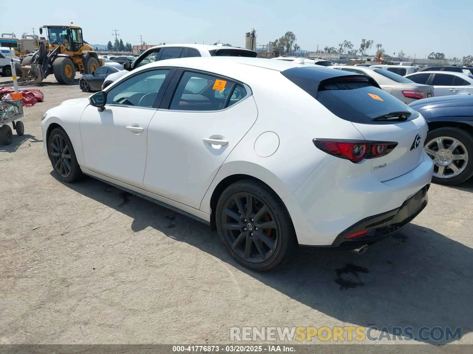 3 fotografías del automóvil dañado JM1BPAMM3P1622281 MAZDA MAZDA3 2023