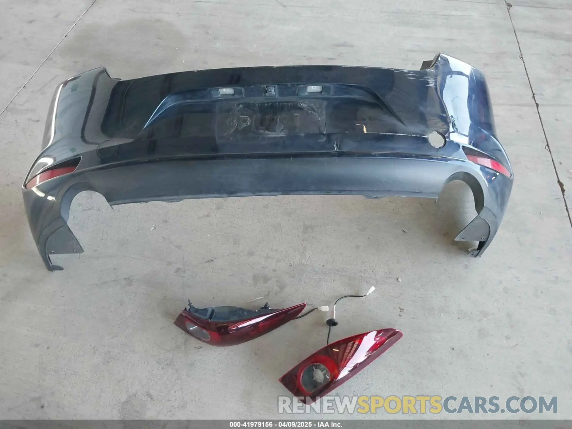 12 fotografías del automóvil dañado 3MZBPAAM4RM432416 MAZDA MAZDA3 2024