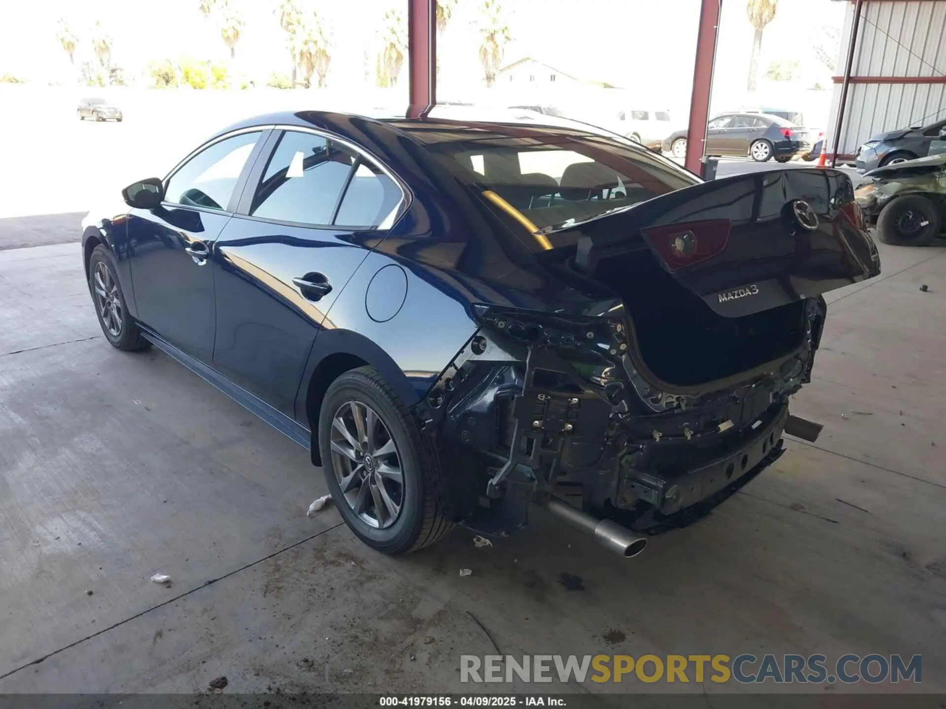 3 fotografías del automóvil dañado 3MZBPAAM4RM432416 MAZDA MAZDA3 2024