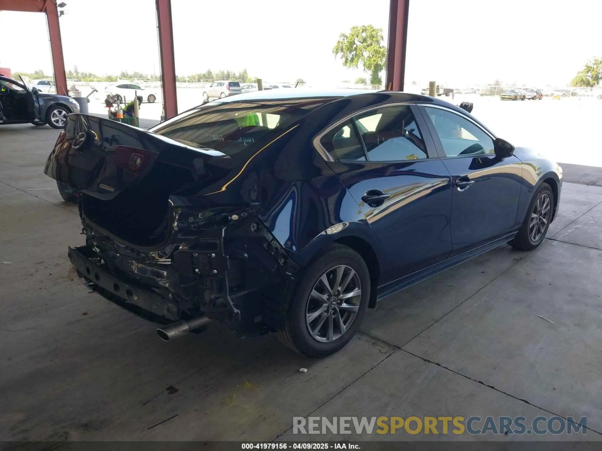 4 fotografías del automóvil dañado 3MZBPAAM4RM432416 MAZDA MAZDA3 2024