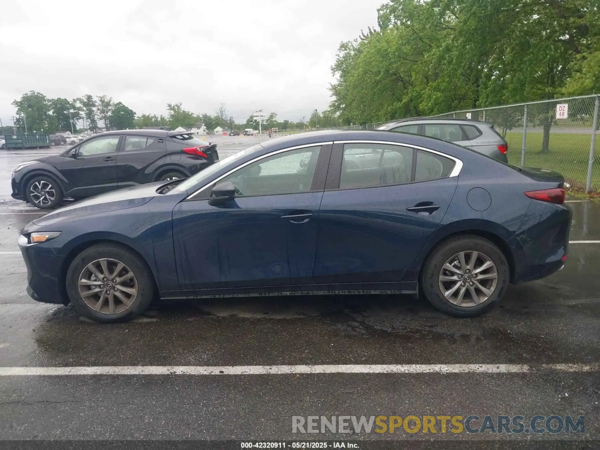 14 fotografías del automóvil dañado 3MZBPAAM5RM416287 MAZDA MAZDA3 2024