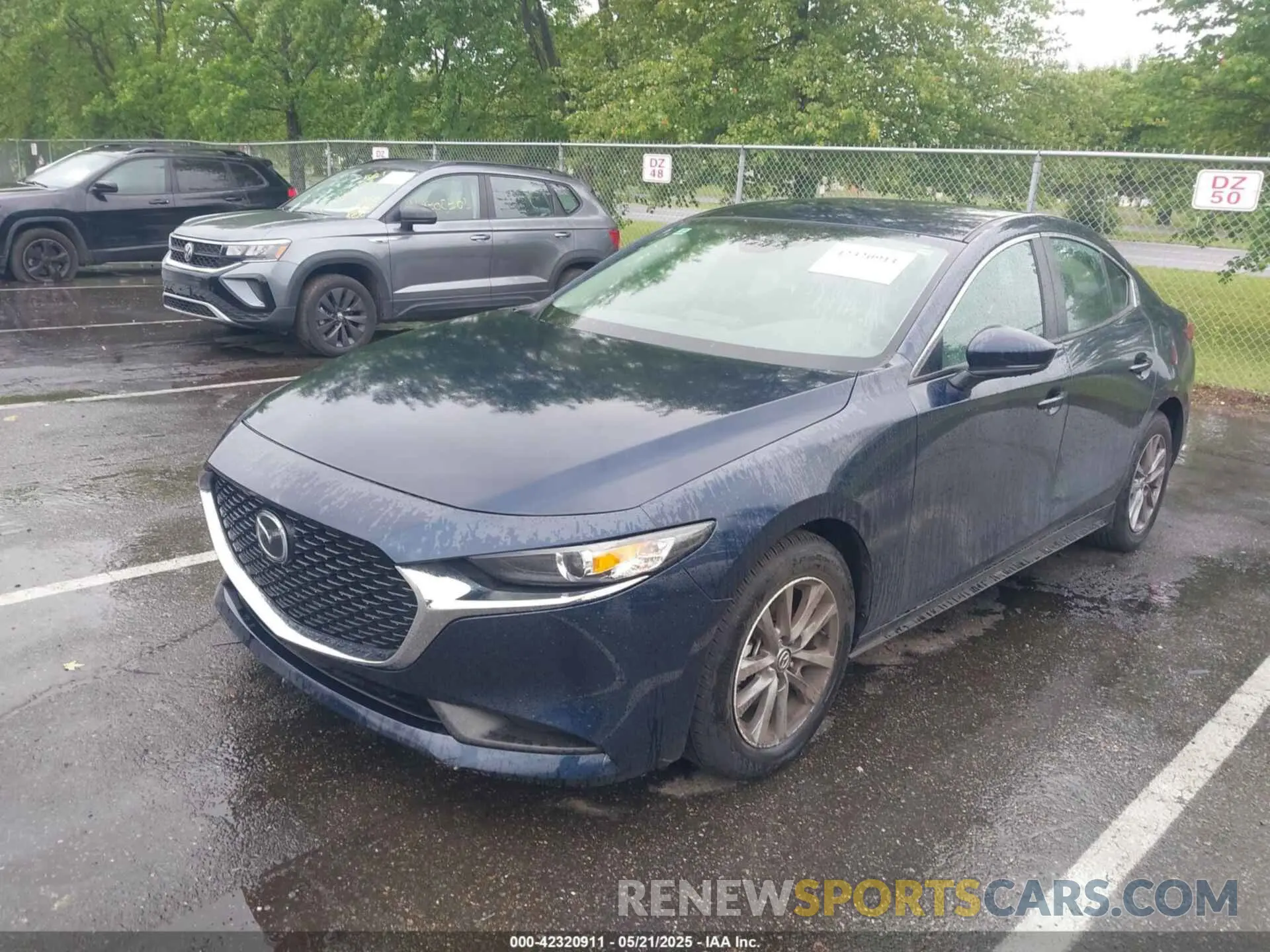 2 fotografías del automóvil dañado 3MZBPAAM5RM416287 MAZDA MAZDA3 2024