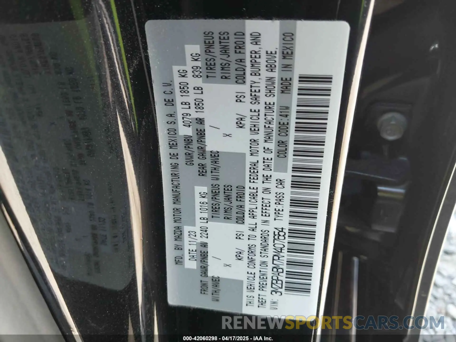 9 fotografías del automóvil dañado 3MZBPABM7RM407654 MAZDA MAZDA3 2024