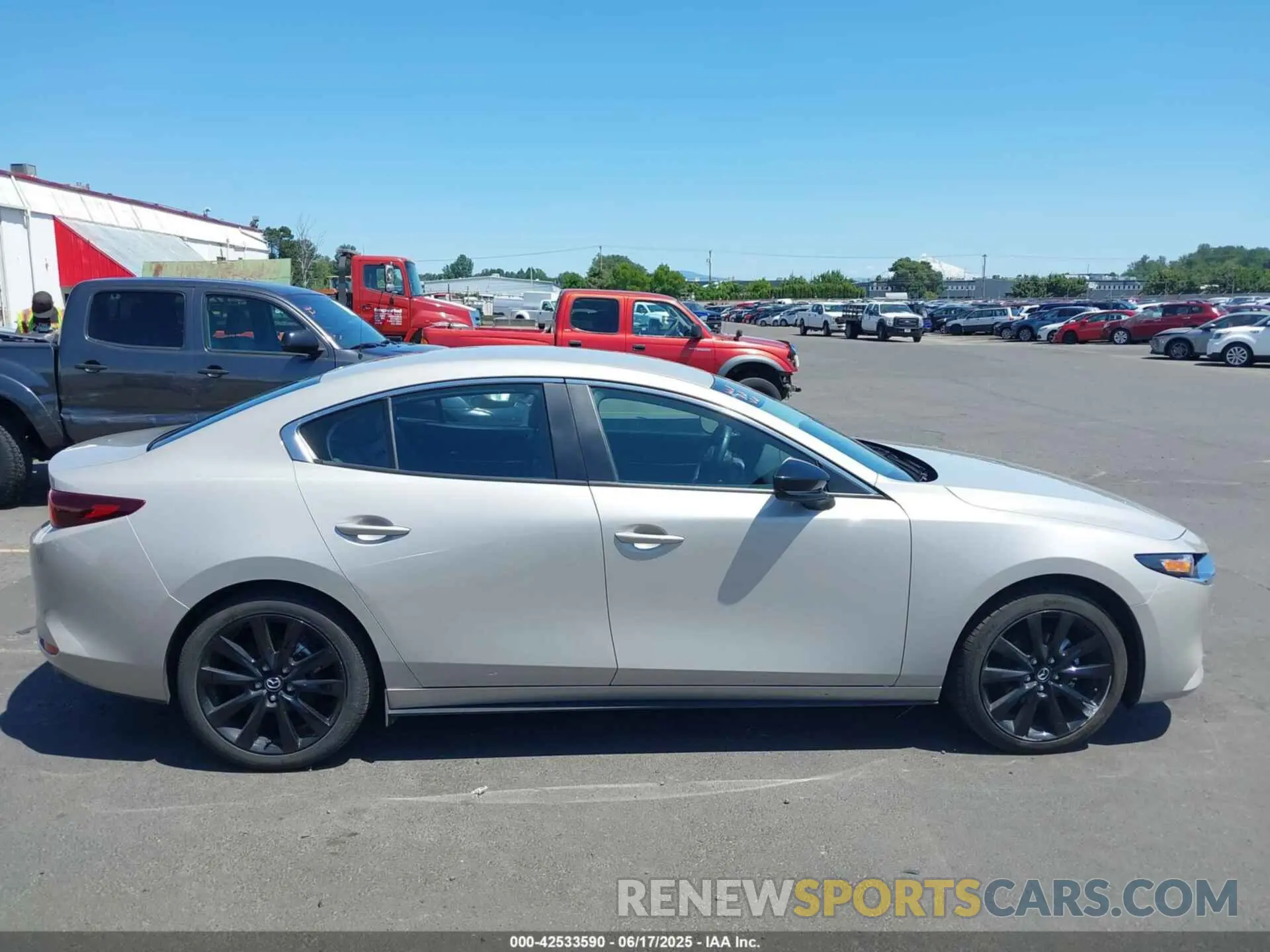 14 fotografías del automóvil dañado 3MZBPABM9RM427906 MAZDA MAZDA3 2024