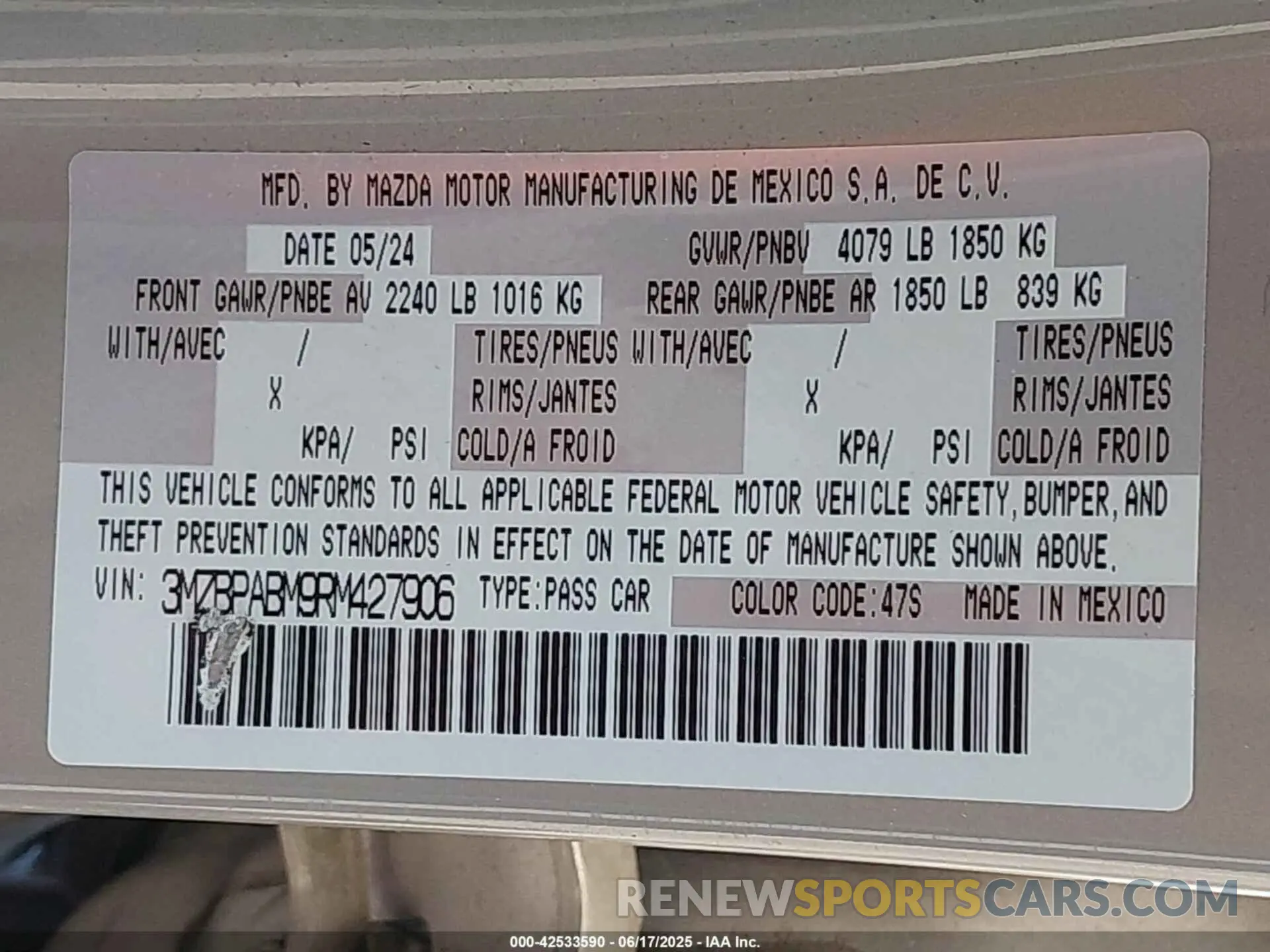 9 fotografías del automóvil dañado 3MZBPABM9RM427906 MAZDA MAZDA3 2024