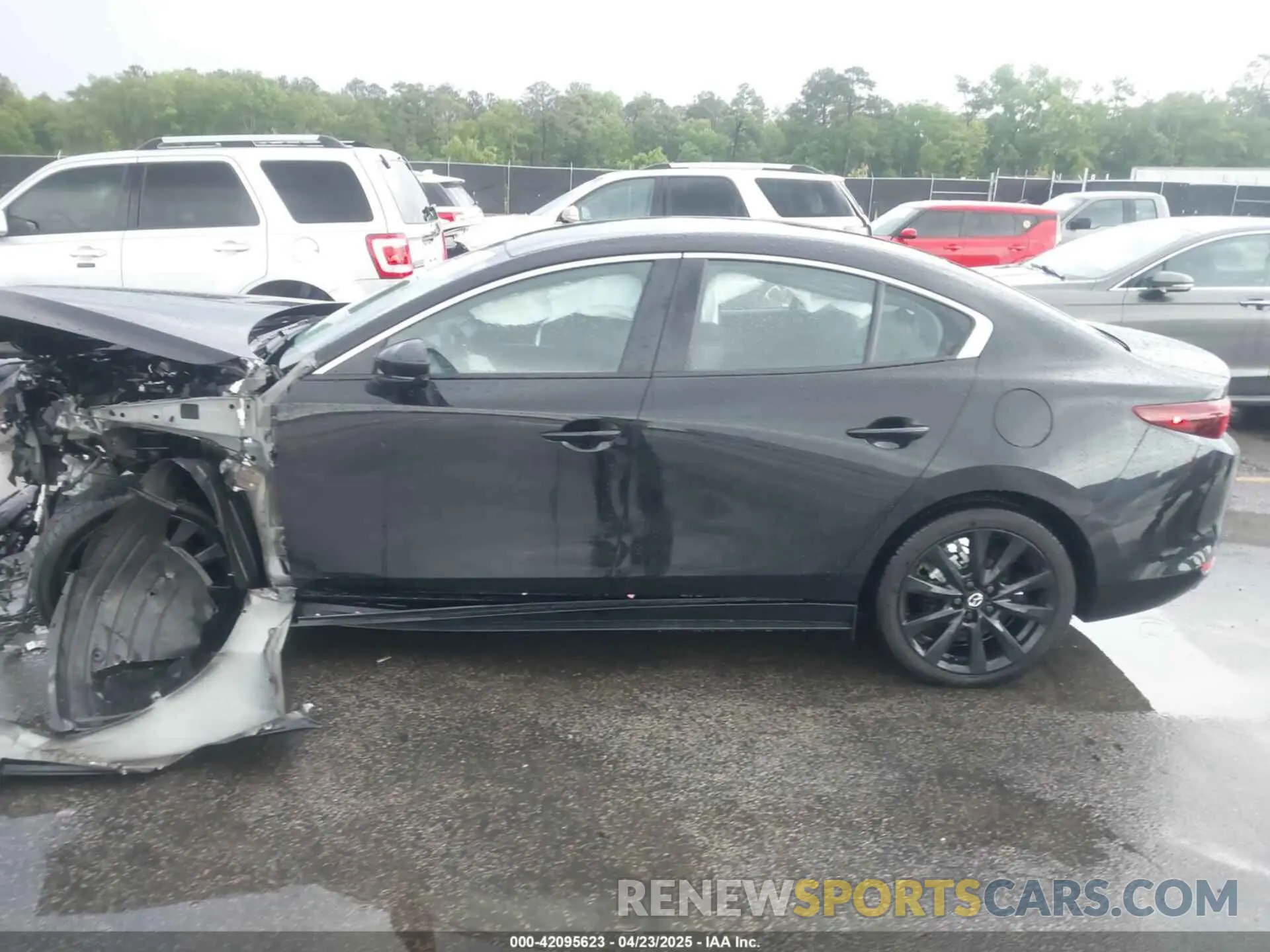 14 fotografías del automóvil dañado 3MZBPABM9RM431342 MAZDA MAZDA3 2024