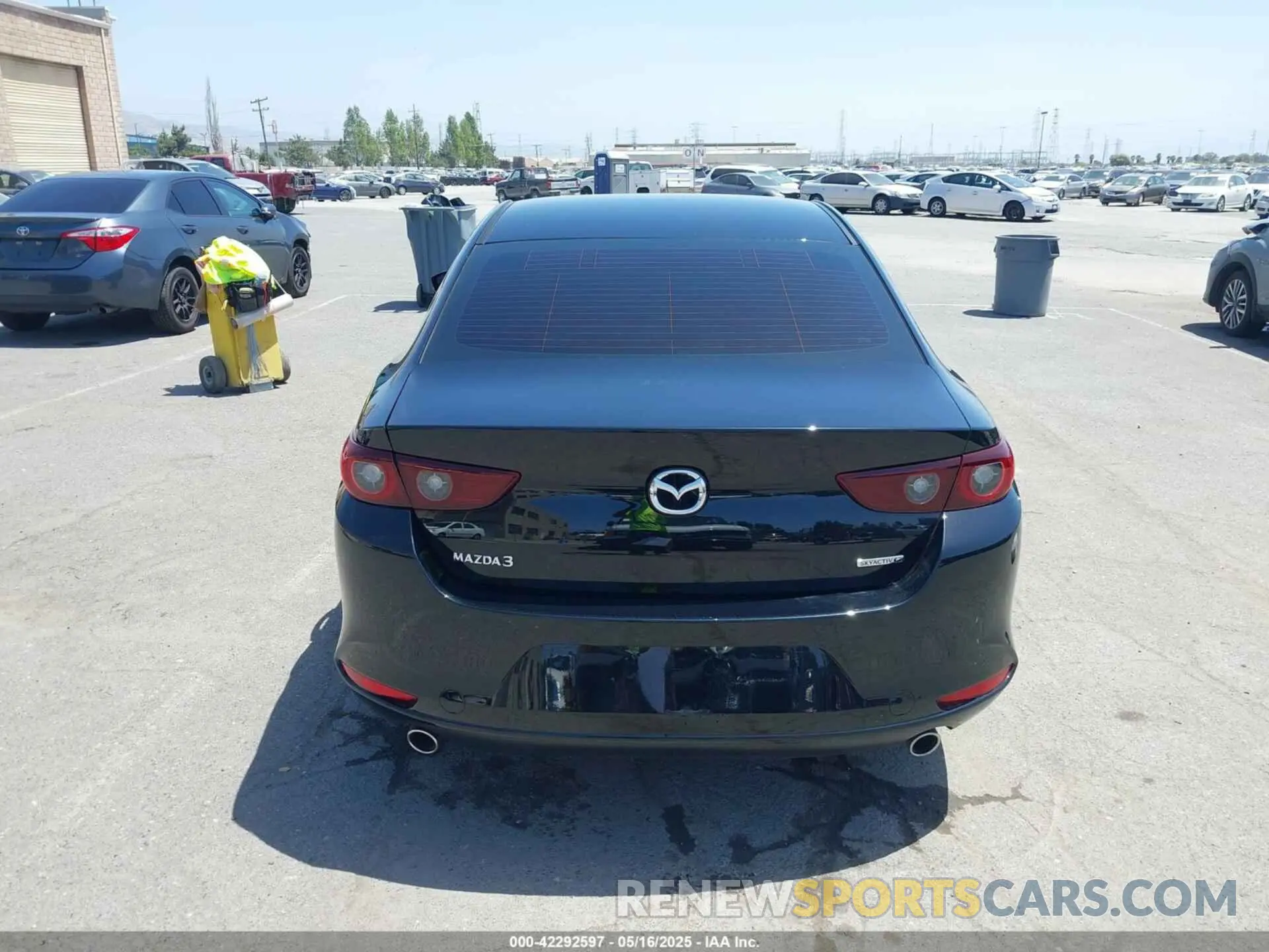16 fotografías del automóvil dañado 3MZBPABM9RM434712 MAZDA MAZDA3 2024