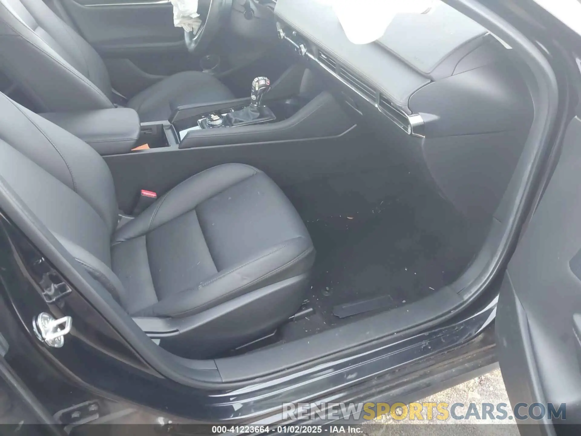 5 fotografías del automóvil dañado 3MZBPACM5RM402967 MAZDA MAZDA3 2024