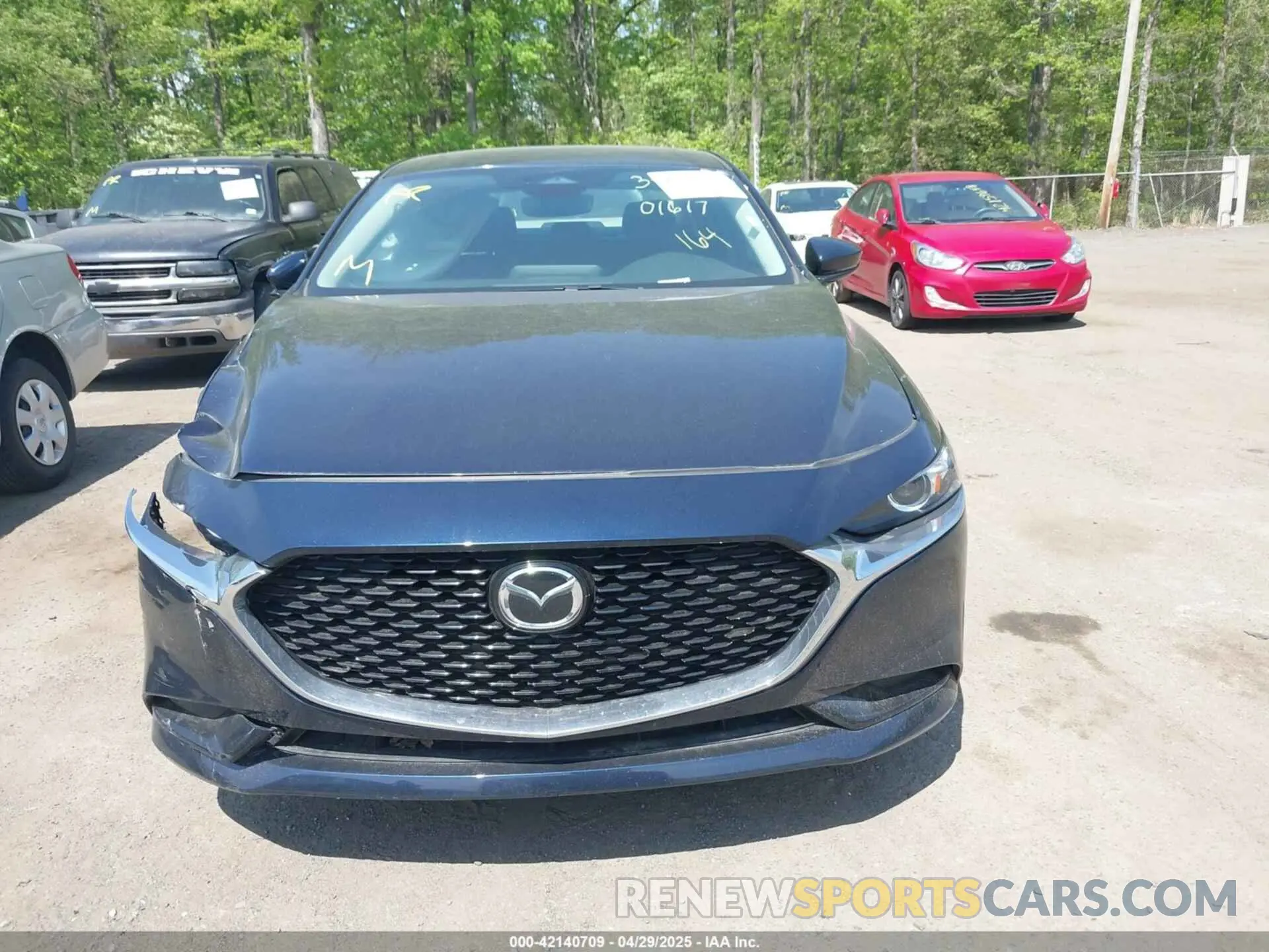 12 fotografías del automóvil dañado 3MZBPACM7RM415218 MAZDA MAZDA3 2024