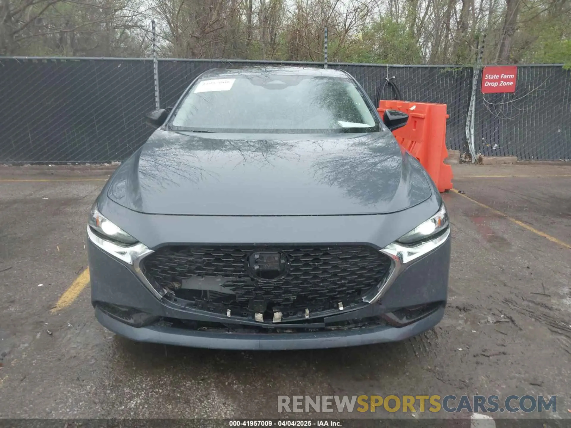 12 fotografías del automóvil dañado 3MZBPBCM0RM410710 MAZDA MAZDA3 2024