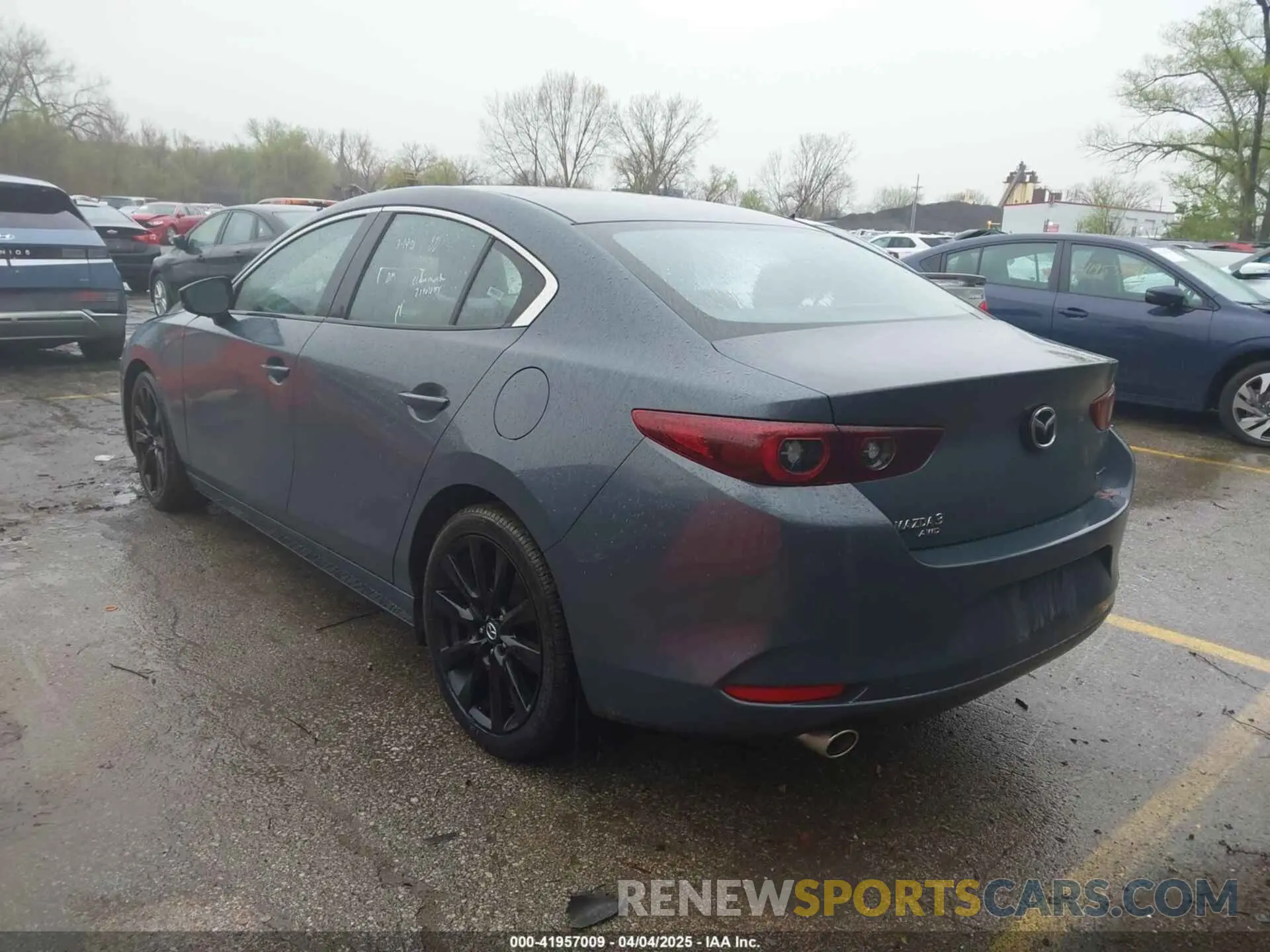 3 fotografías del automóvil dañado 3MZBPBCM0RM410710 MAZDA MAZDA3 2024