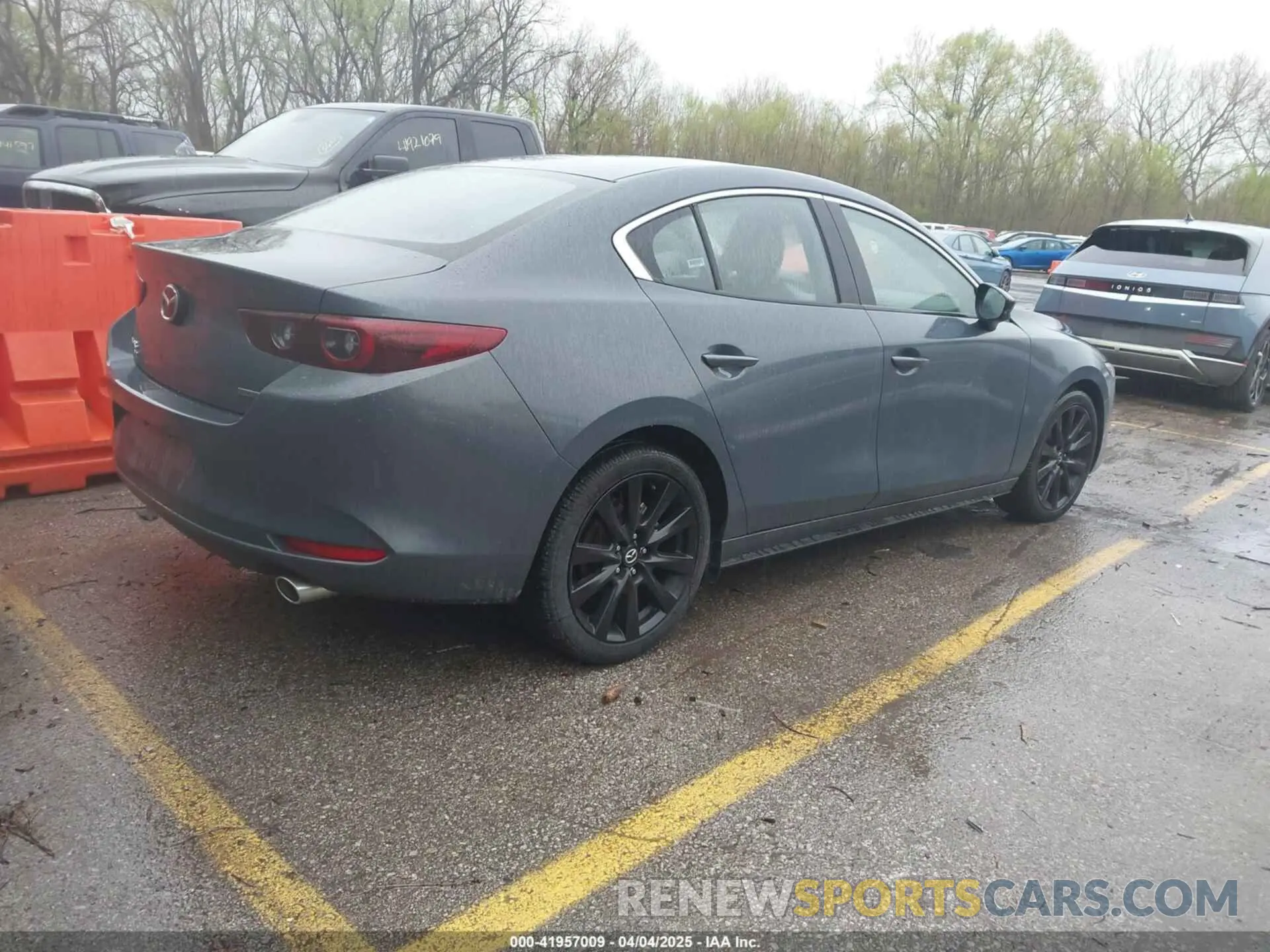 4 fotografías del automóvil dañado 3MZBPBCM0RM410710 MAZDA MAZDA3 2024