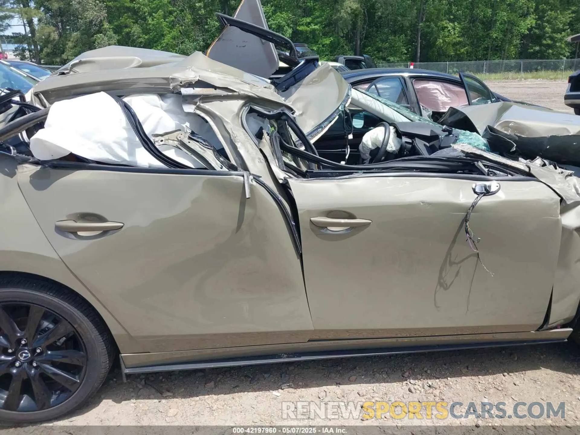 12 fotografías del automóvil dañado 3MZBPBXY1RM421132 MAZDA MAZDA3 2024